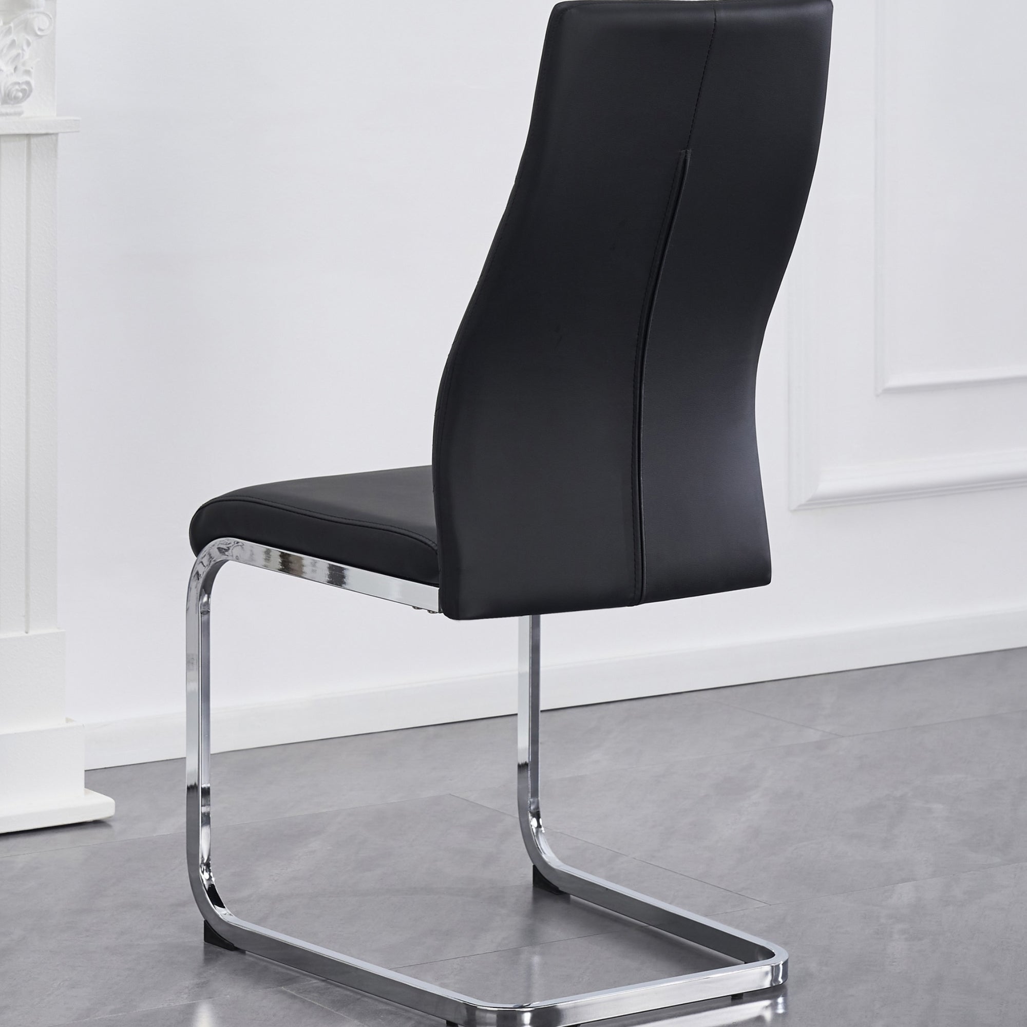 corzano-6-chaises-noir_02