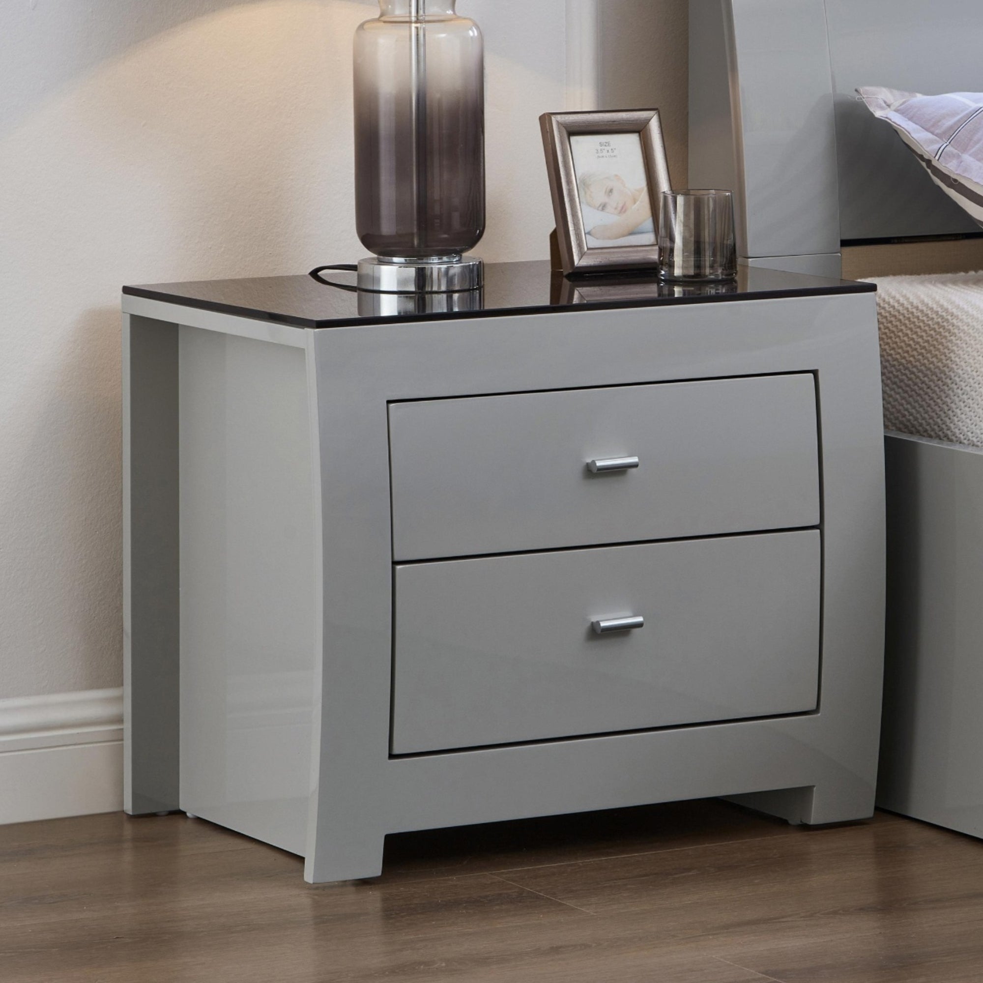 gravio-table-chevet-gris_NewYork_01