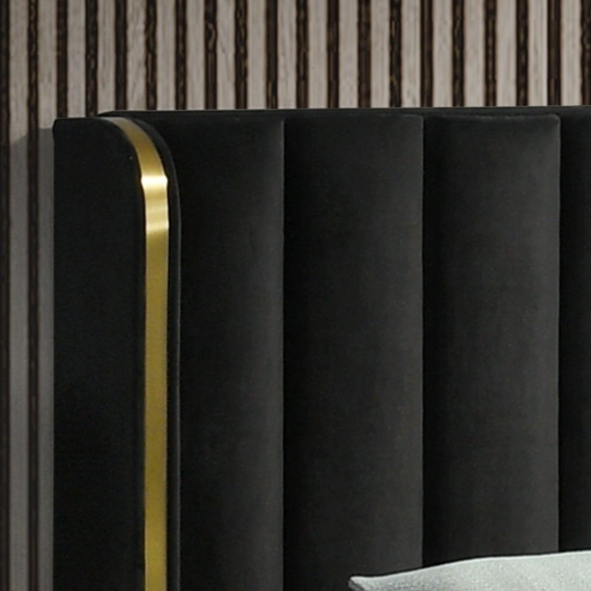 luxena-king-bed-black-gold_02
