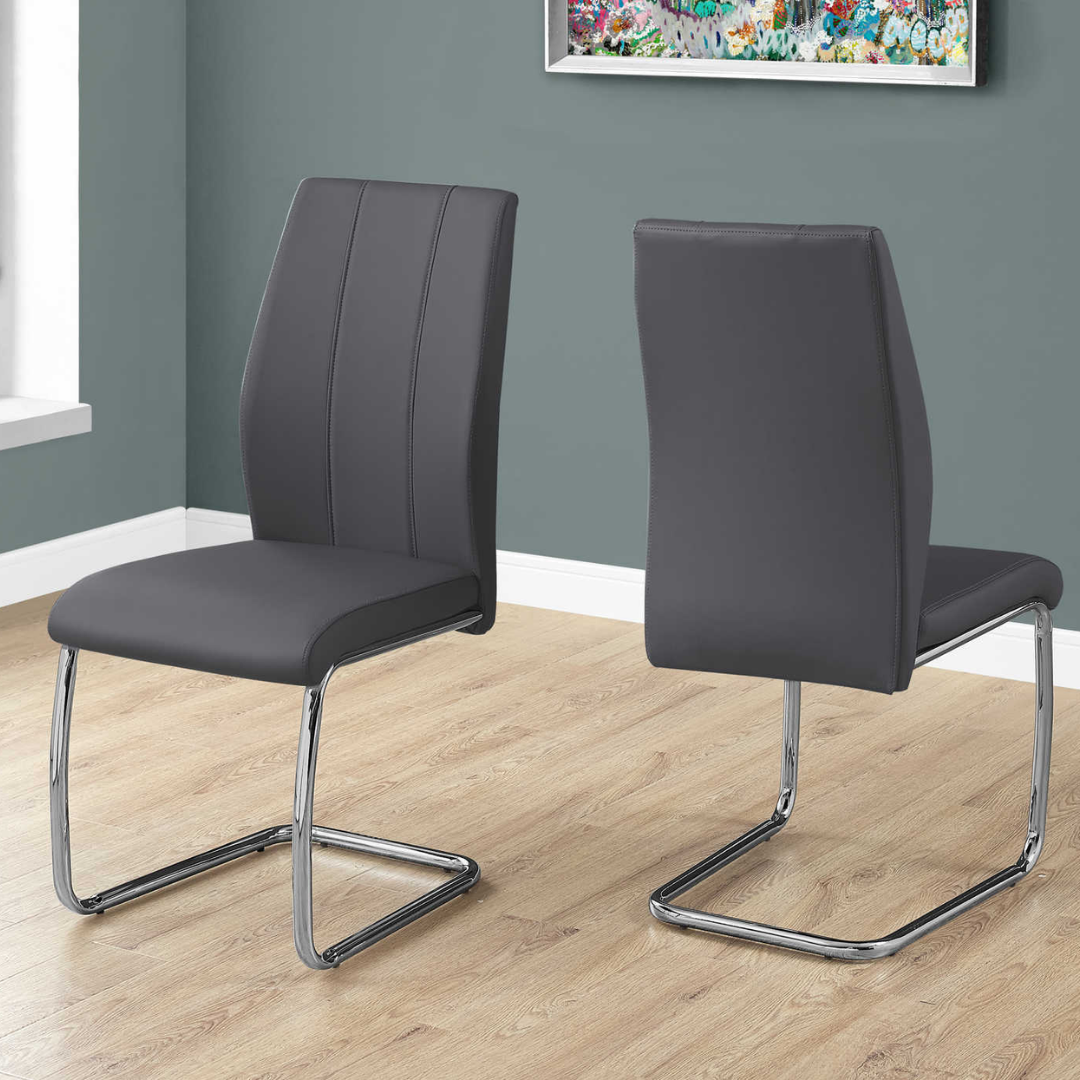 Homia – Ensemble de salle à manger – Aspect bois gris / Aspect cuir gris