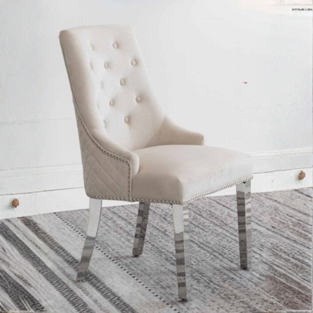 Ensemble 2 chaises salle à manger Majestria velours crème capitonné pieds chrome poli Montréal