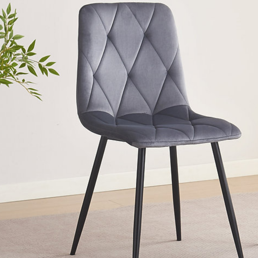 Ensemble Diamella 4 chaises salle à manger velours gris foncé capitonné pieds acier noir Montréal