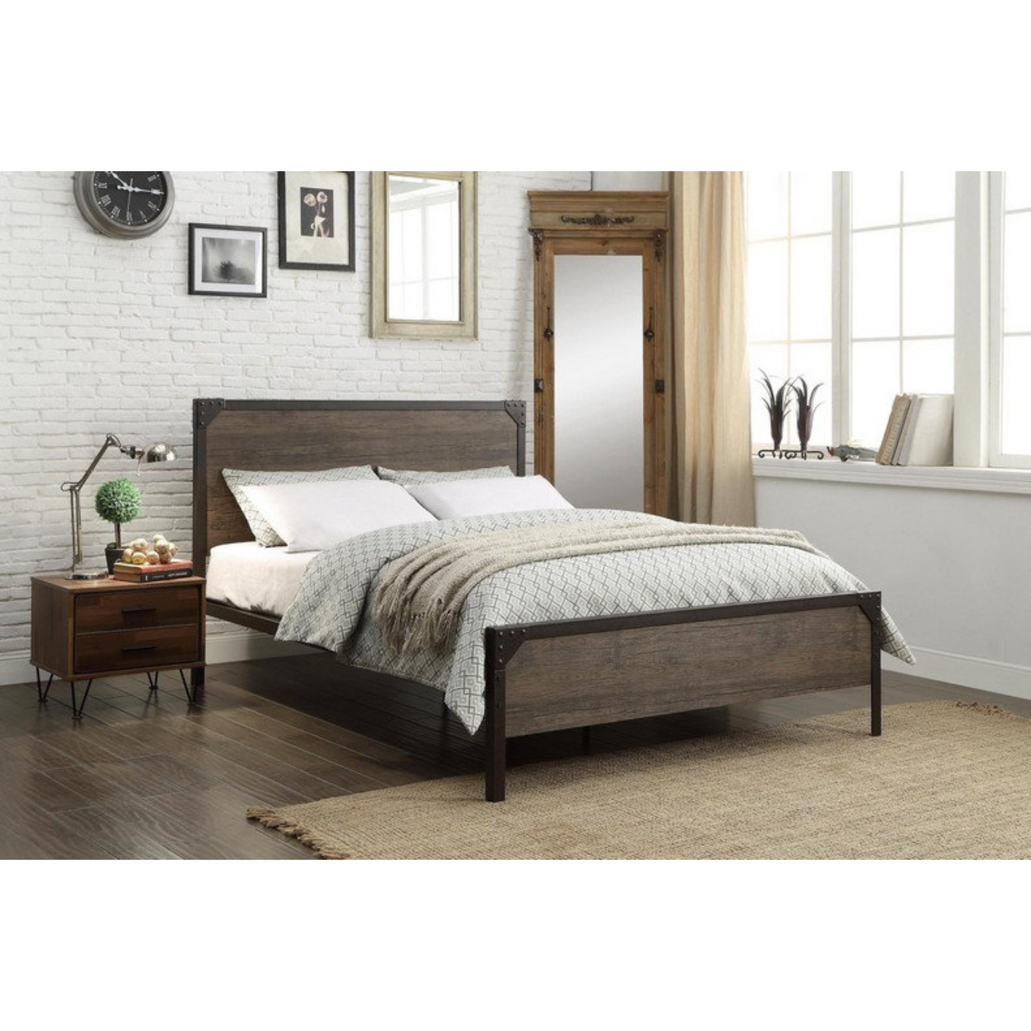 Queen Bed - Wood Panel Bed IF 5210