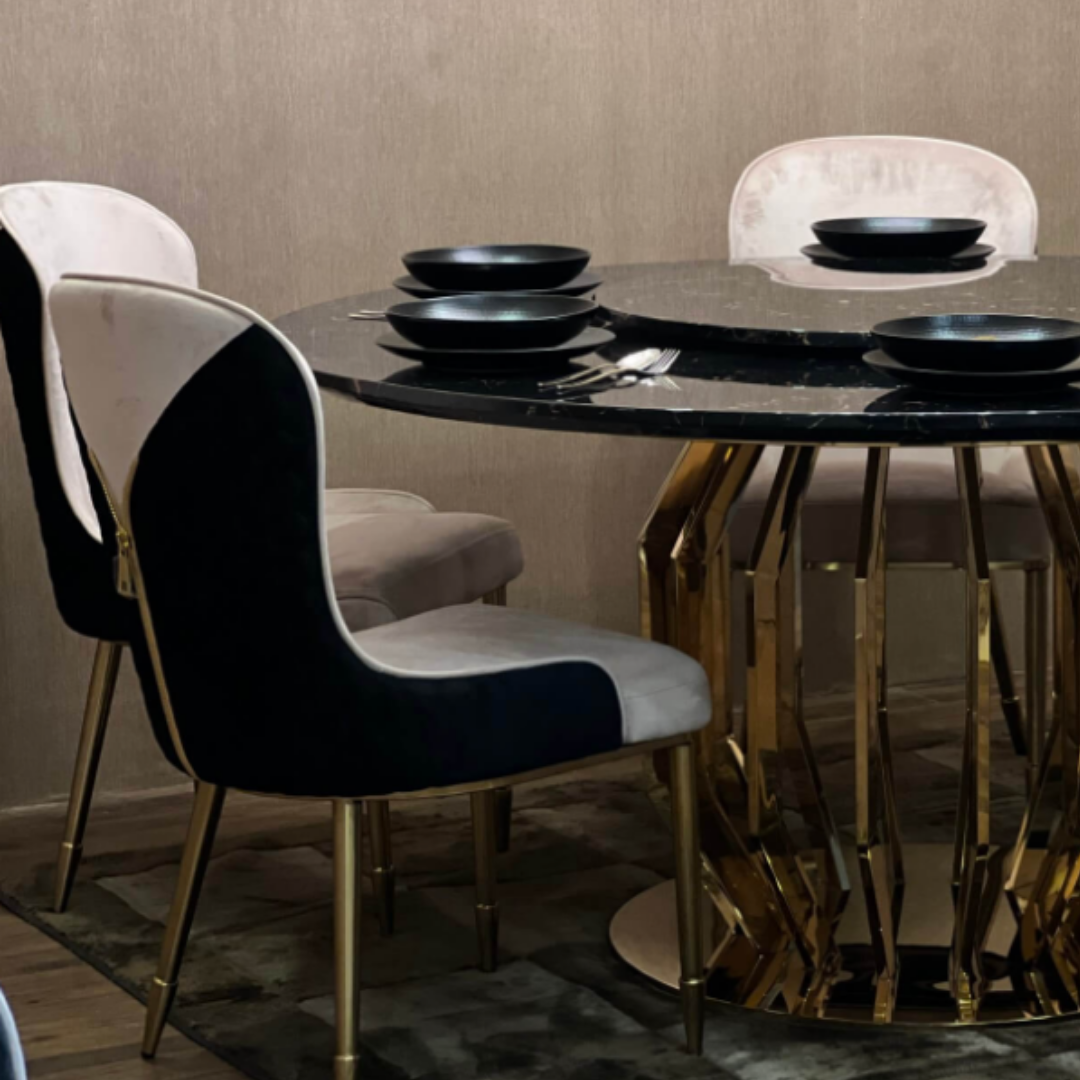 Norava – 2PCS – Black velvet dining chair – gold legs