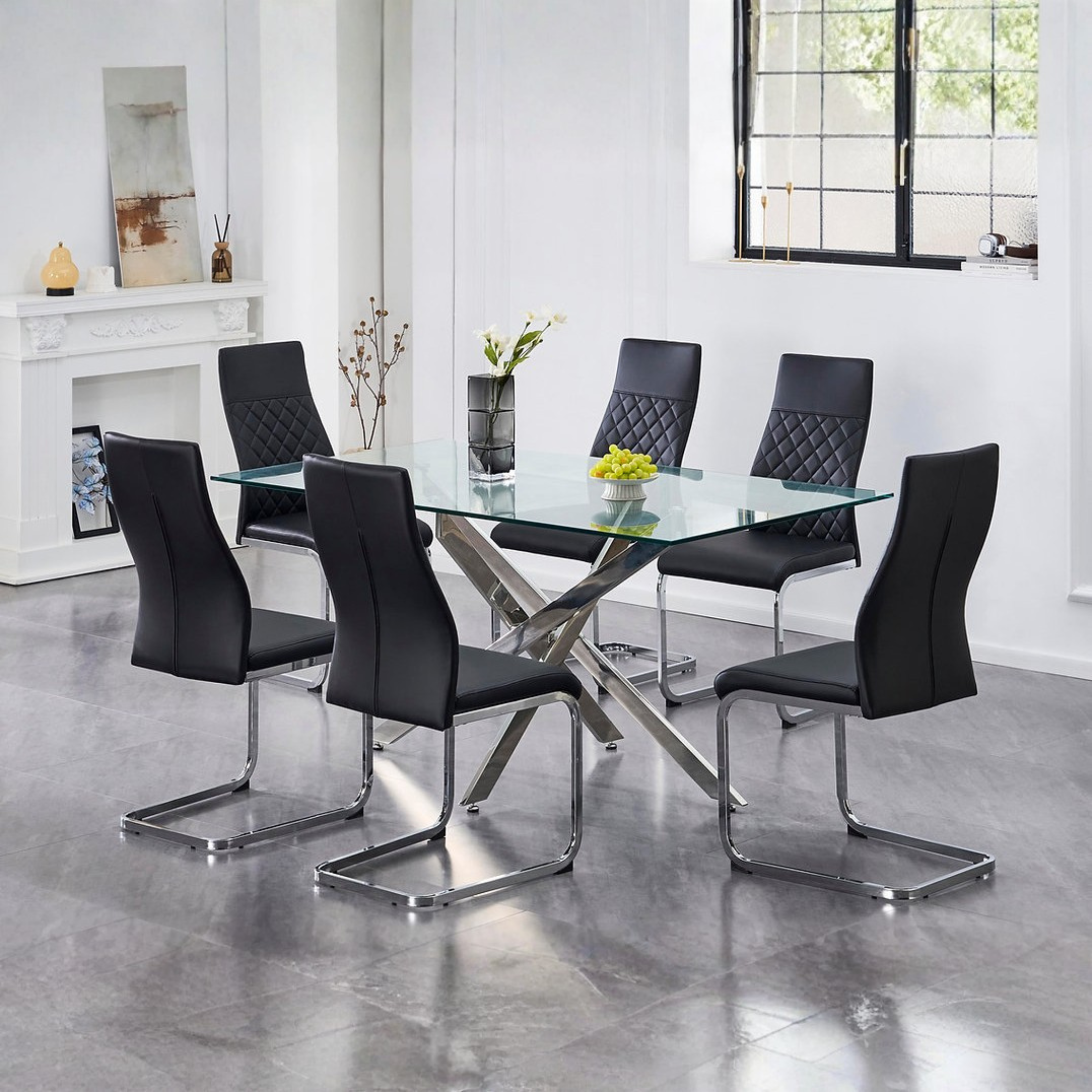 Skagen – Dining Set – Clear Glass / Black PU