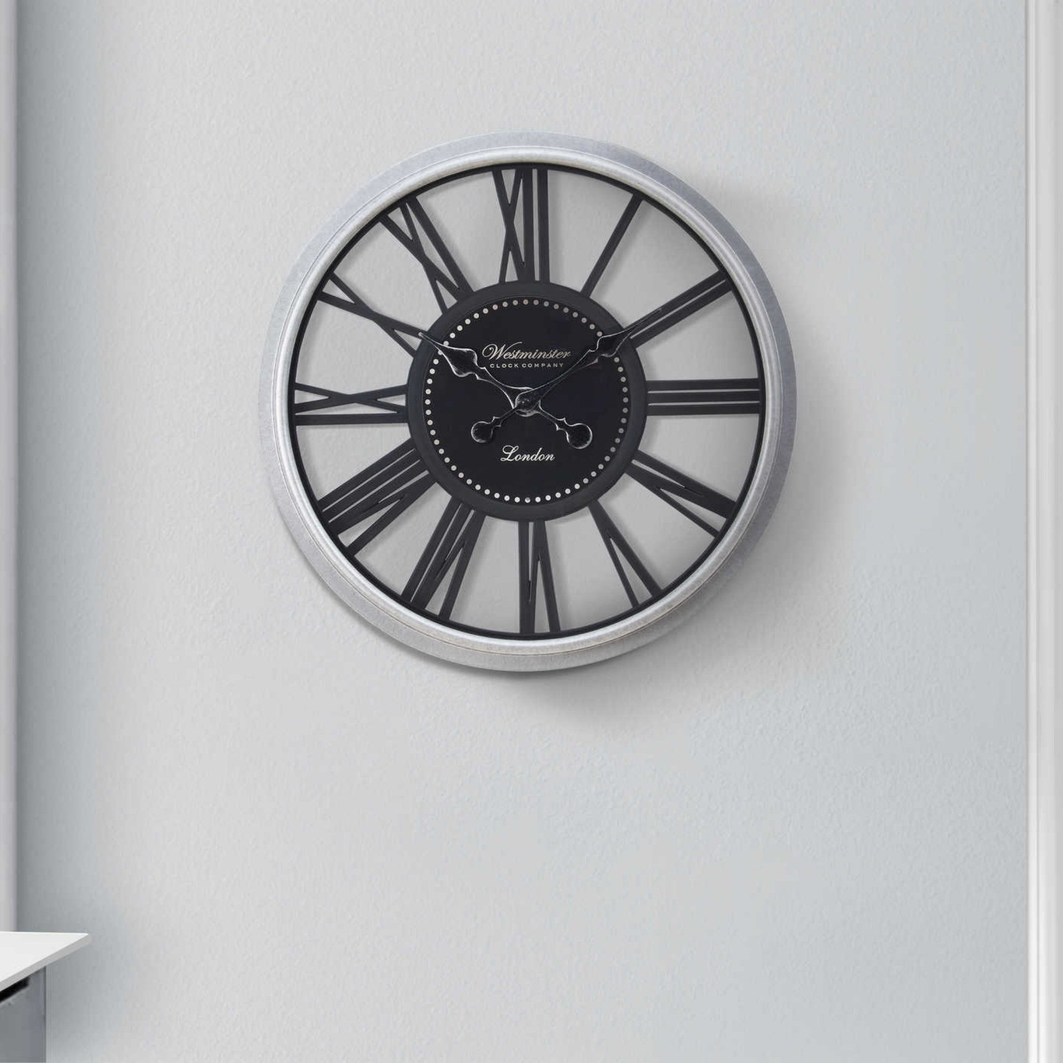 ervano-horloge-murale-noir-argent_01