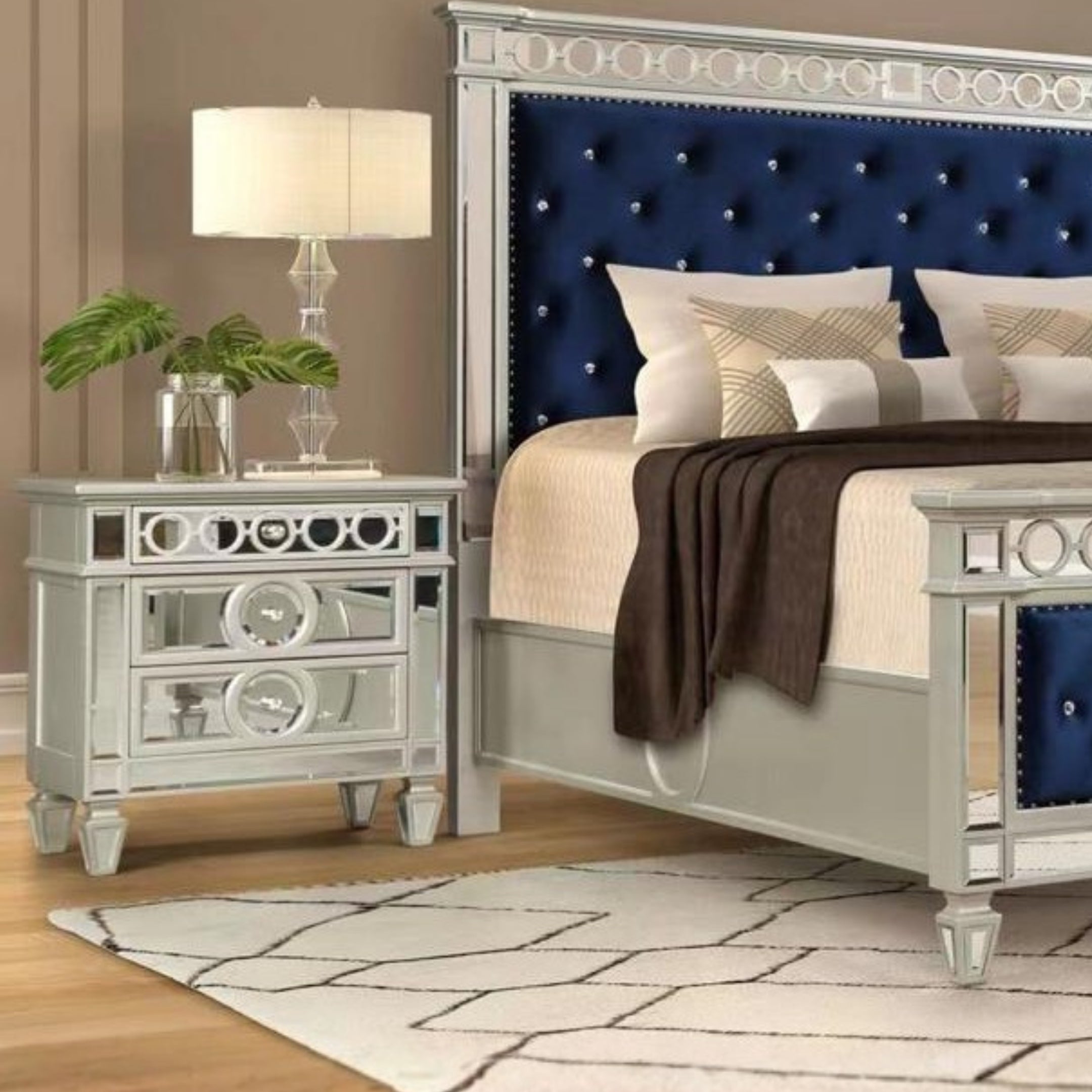 glamora-king-bedroom-blue_04