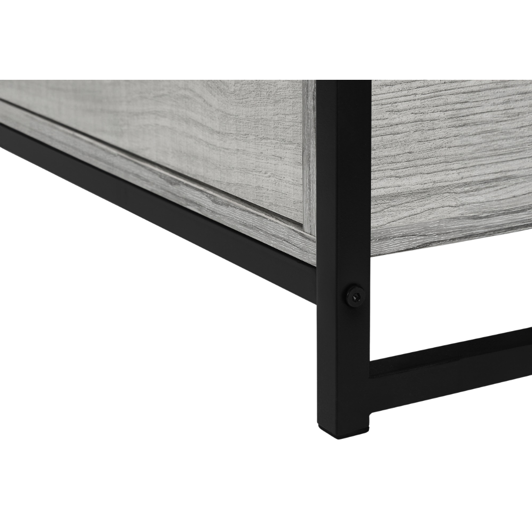 Zyven – 48" Grey Wood-Look TV Stand – Black Metal Frame
