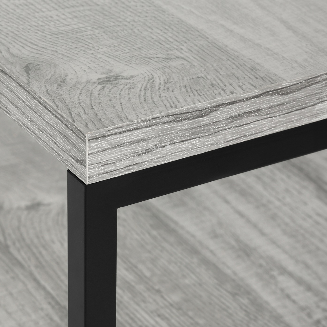 Zyven – 48" Grey Wood-Look TV Stand – Black Metal Frame