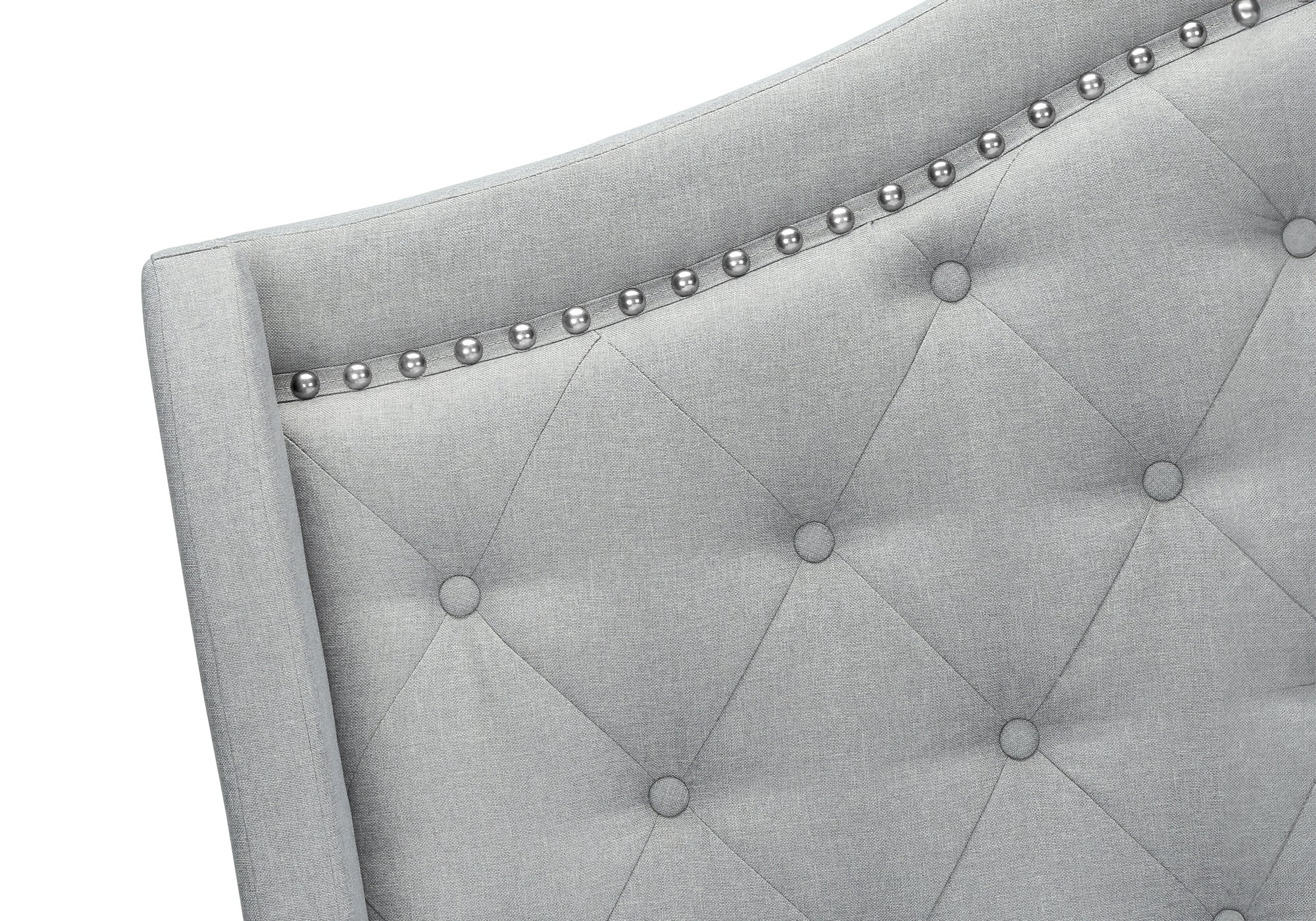 Lit Queen – Velours gris clair avec garniture chromée I 5967Q