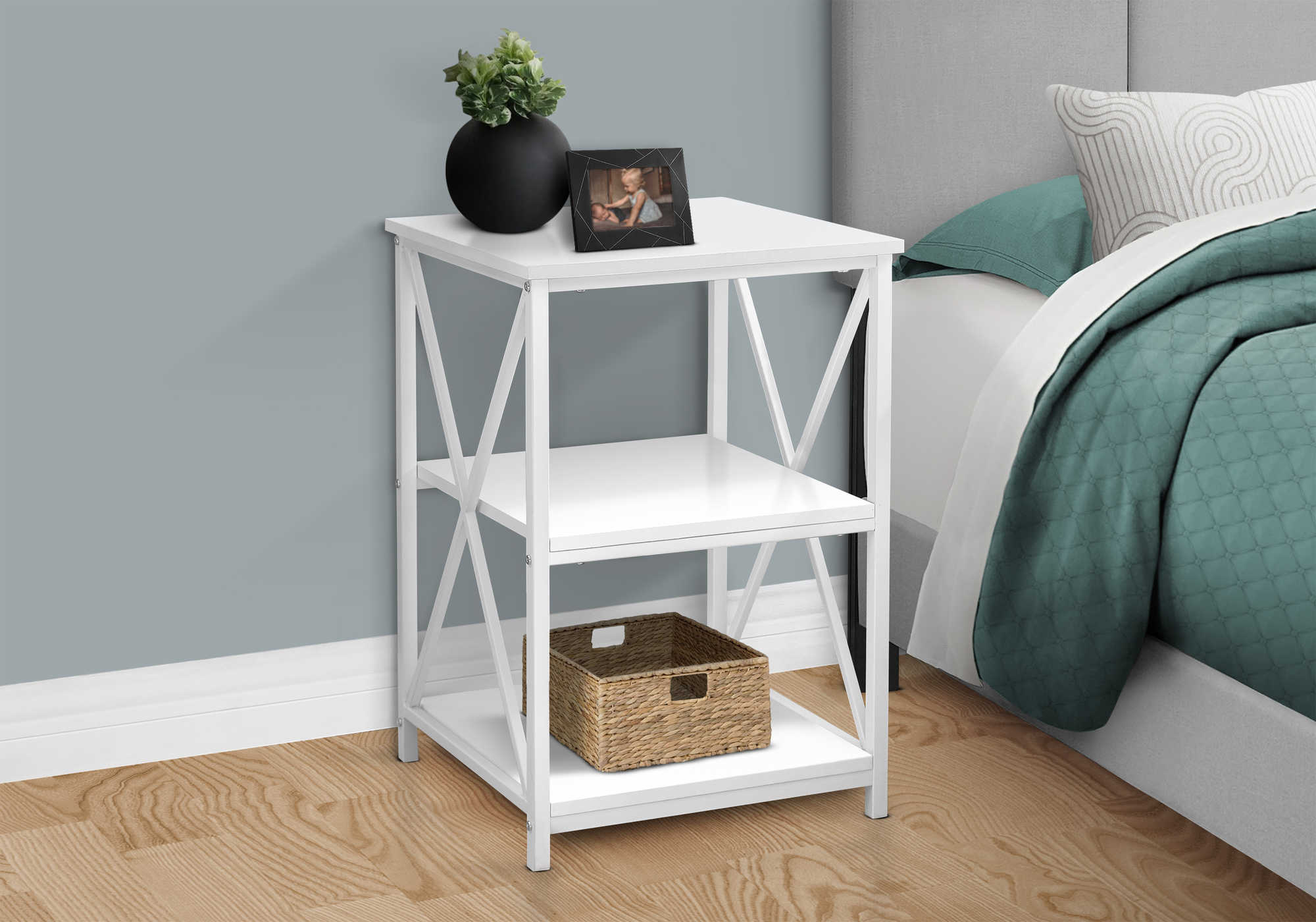 NIGHTSTAND - 26"H / WHITE/ WHITE METAL #I 3599