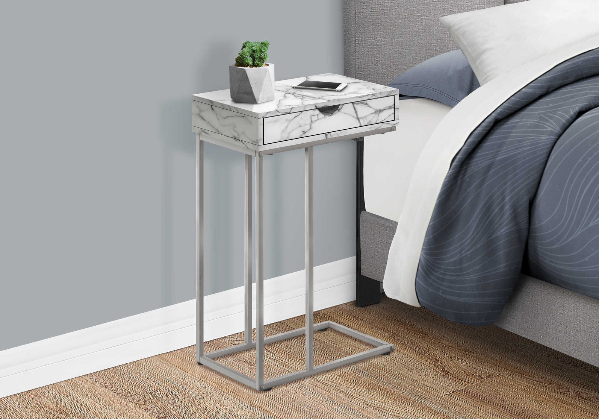NIGHTSTAND - 25"H / WHITE MARBLE / SILVER METAL #I 3772