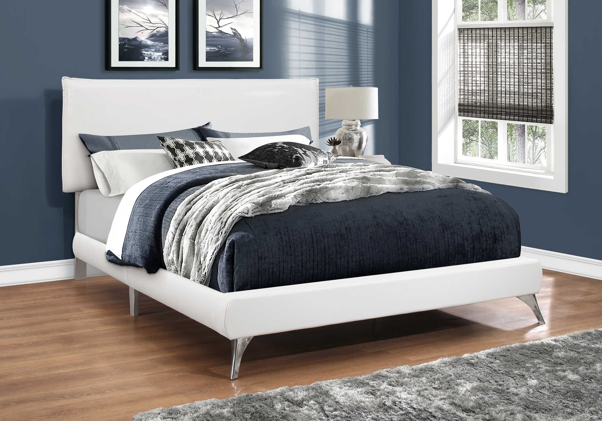 Queen Bed – White Leather-Look Bed with Chrome Legs I 5953Q
