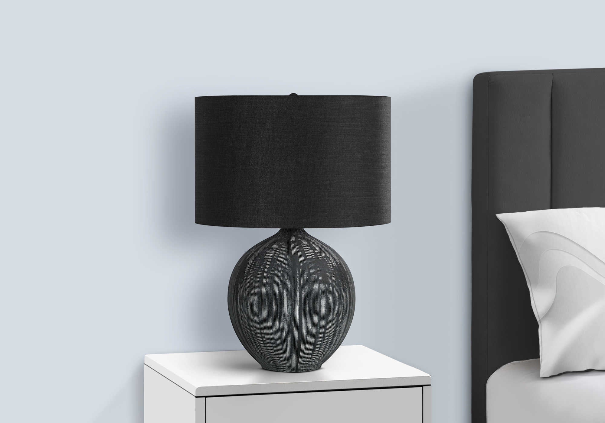 LIGHTING – 23"H TABLE LAMP BLACK CERAMIC / BLACK SHADE # I 9618