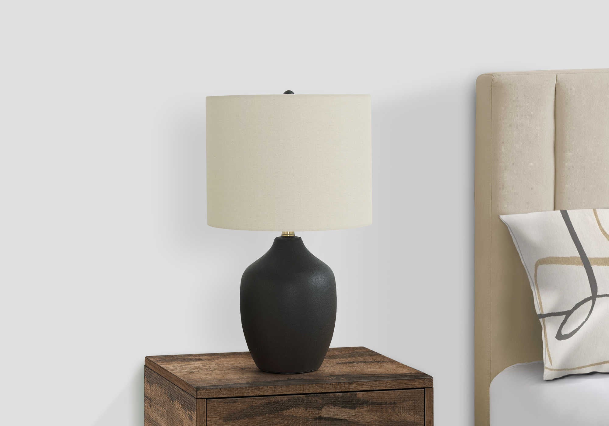 LIGHTING – 22"H TABLE LAMP BLACK CERAMIC / IVORY SHADE # I 9708