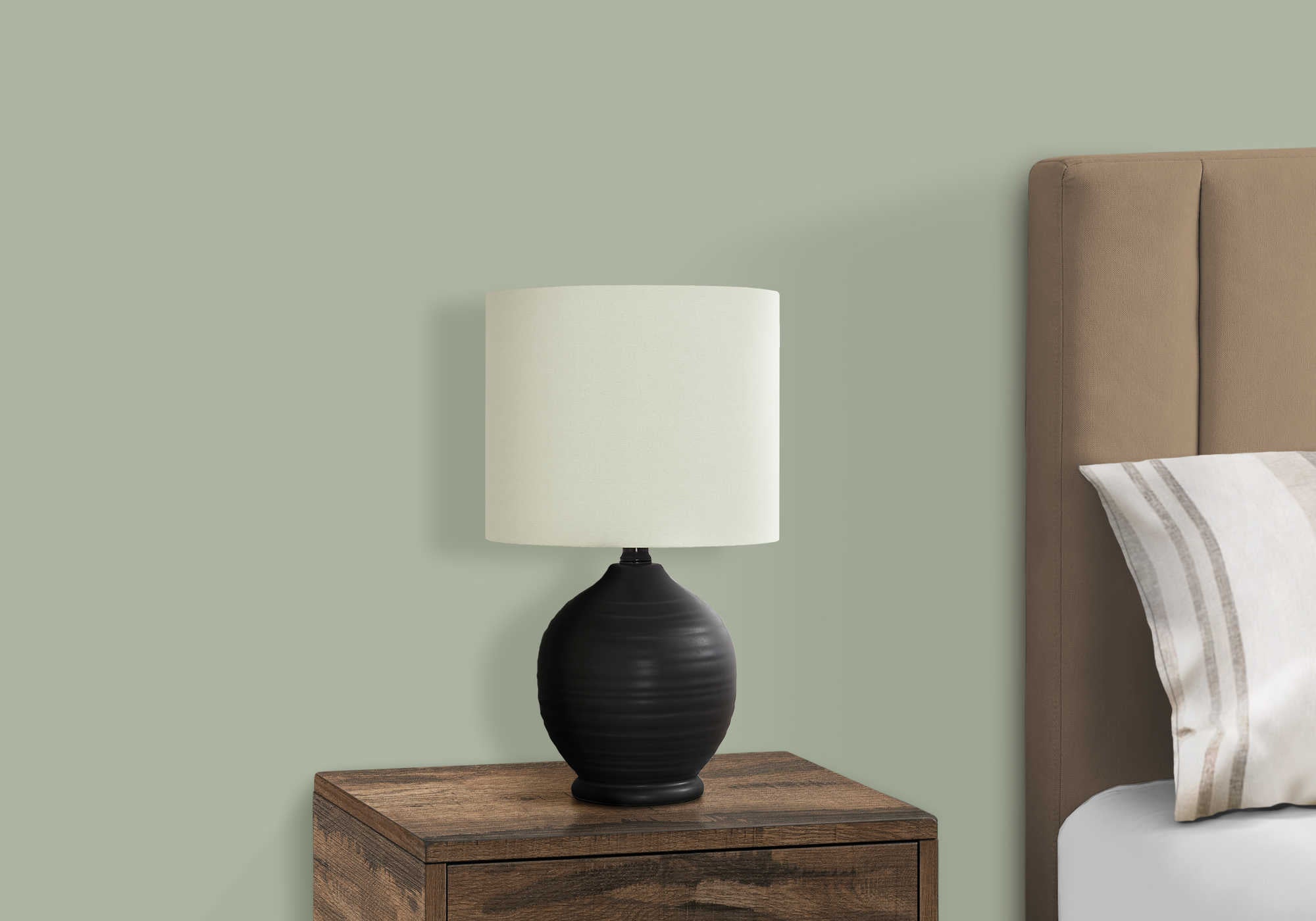 LIGHTING – 17"H TABLE LAMP BLACK CERAMIC / IVORY SHADE # I 9739