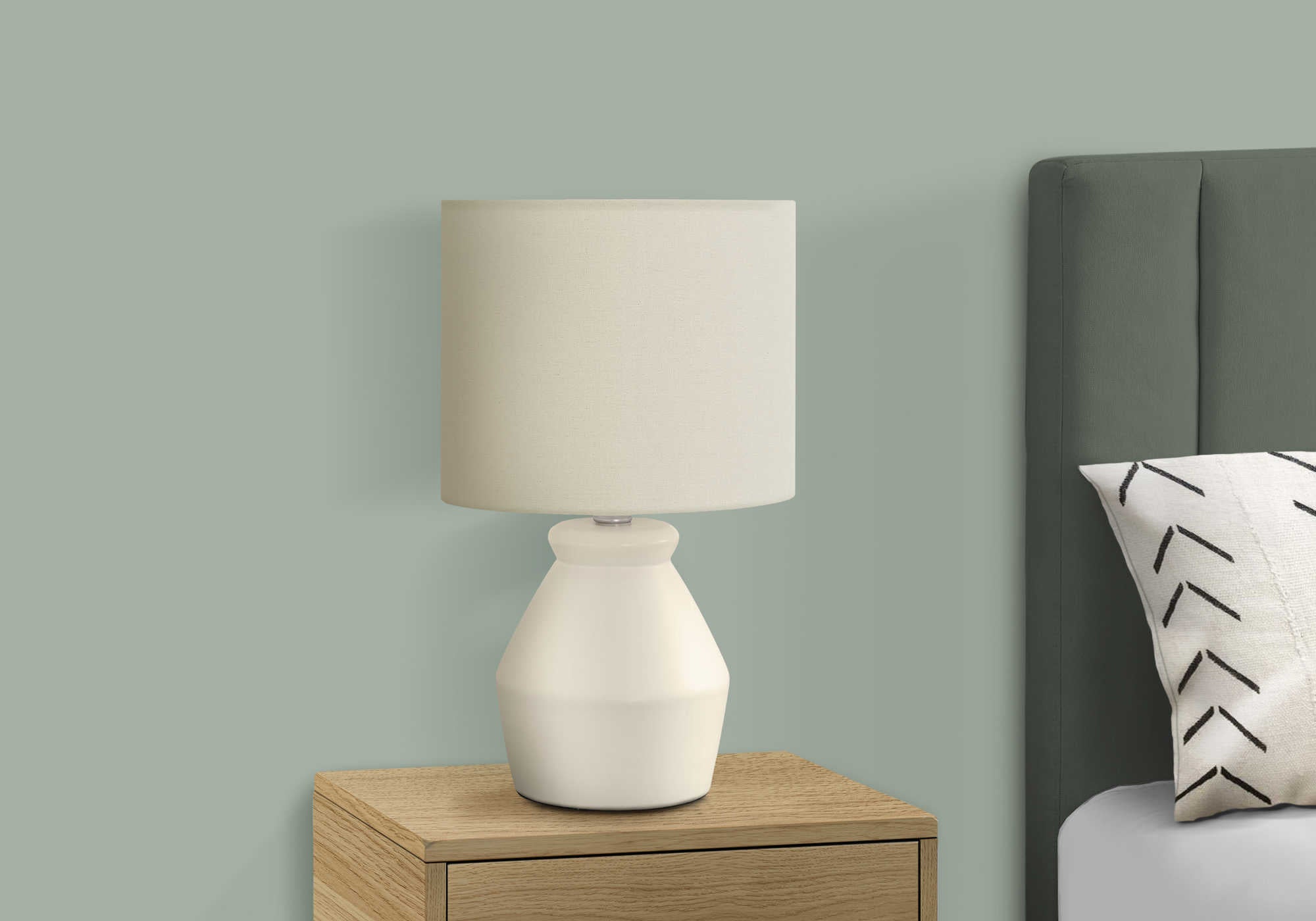 LUMINAIRES – LAMPE DE TABLE 43 CM DE H, CÉRAMIQUE CRÈME / ABAT-JOUR IVOIRE N° I 9740