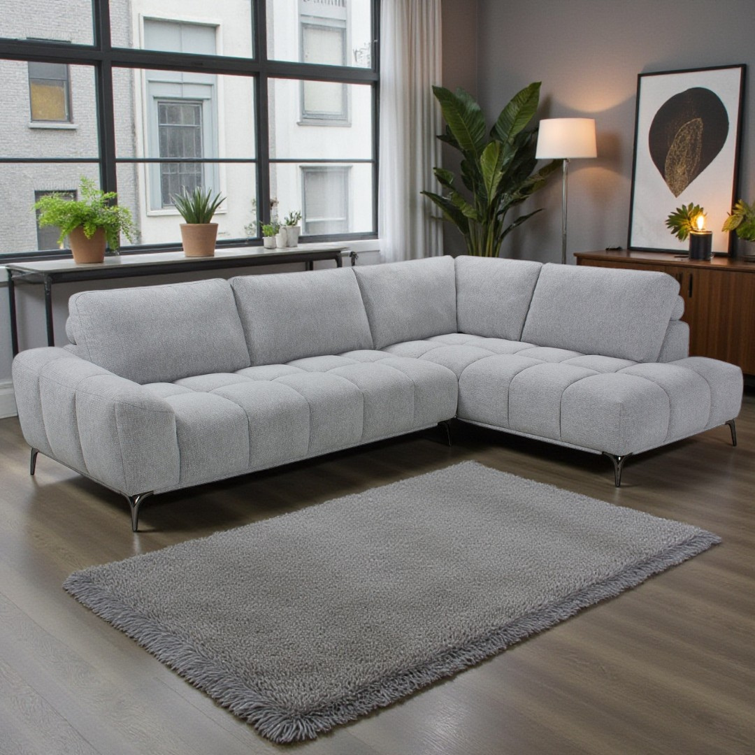 Tempo – Sectional with Right-Facing Chaise – Light Grey Fabric