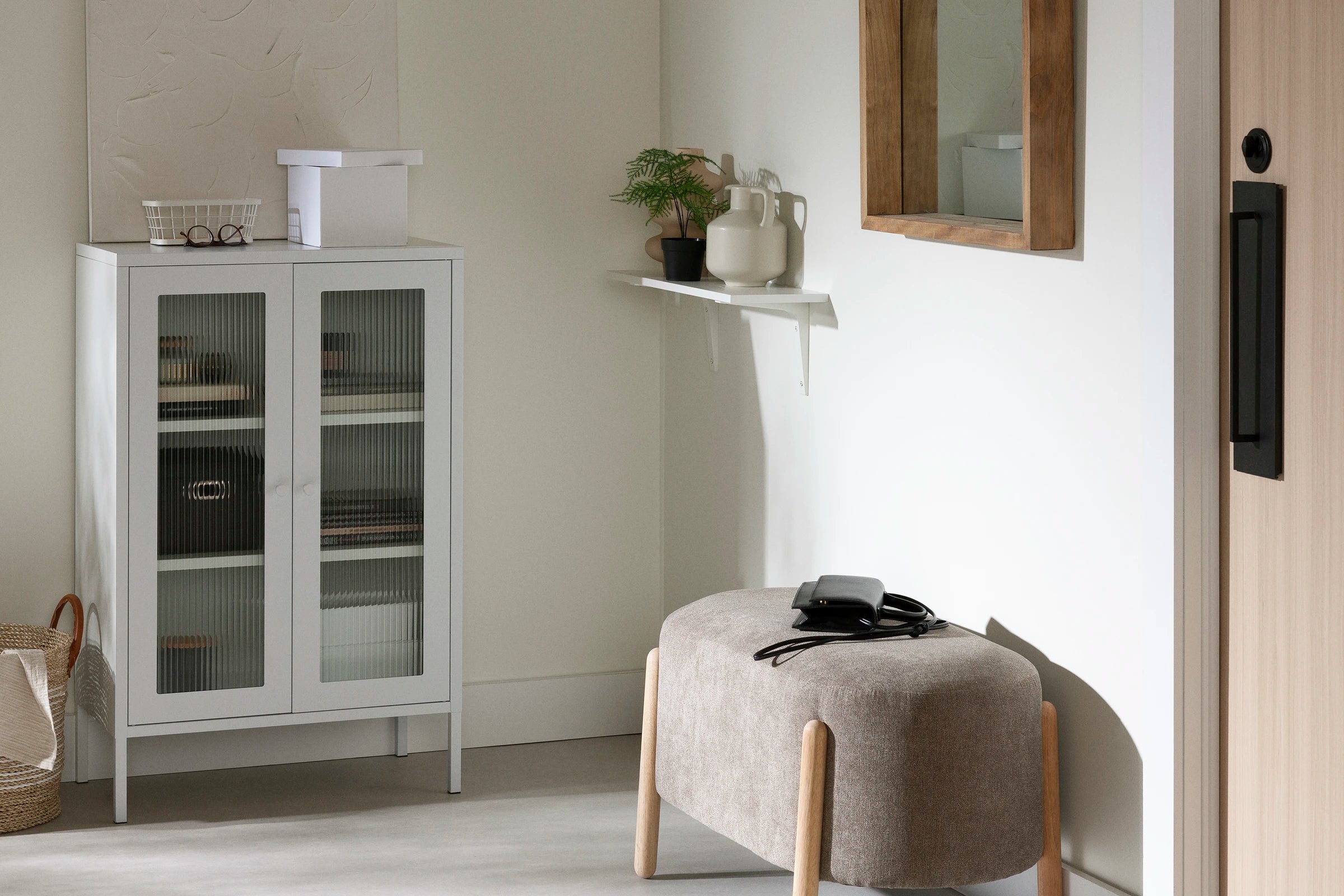 Meuble d'appoint avec portes en verre - Kodali