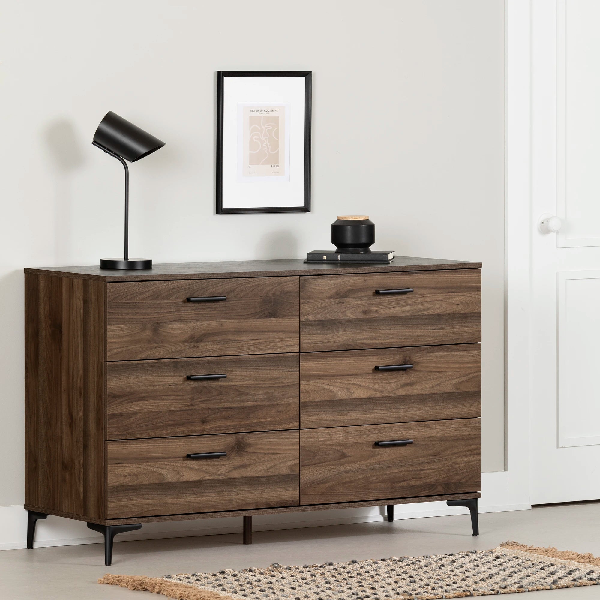 6-Drawer Dresser with Metal Legs - Musano