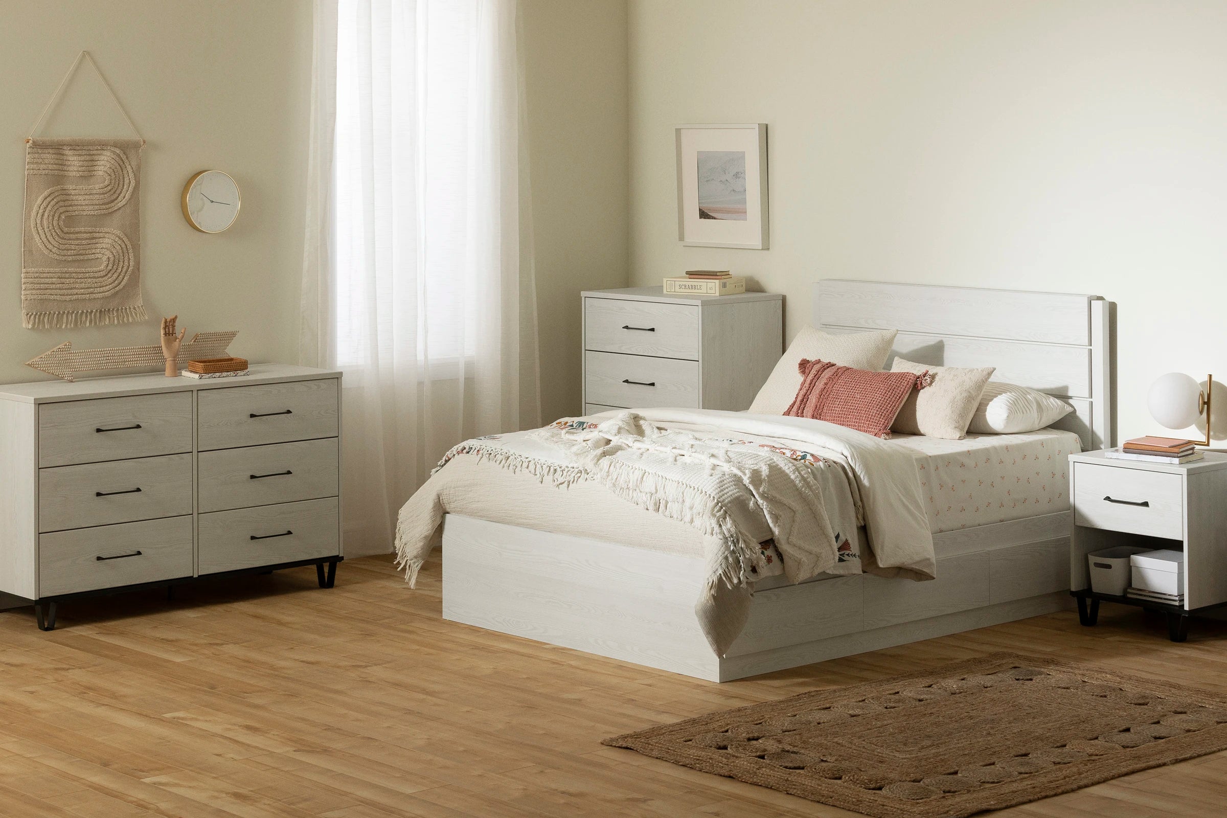 6-Drawer Dresser - Arlen