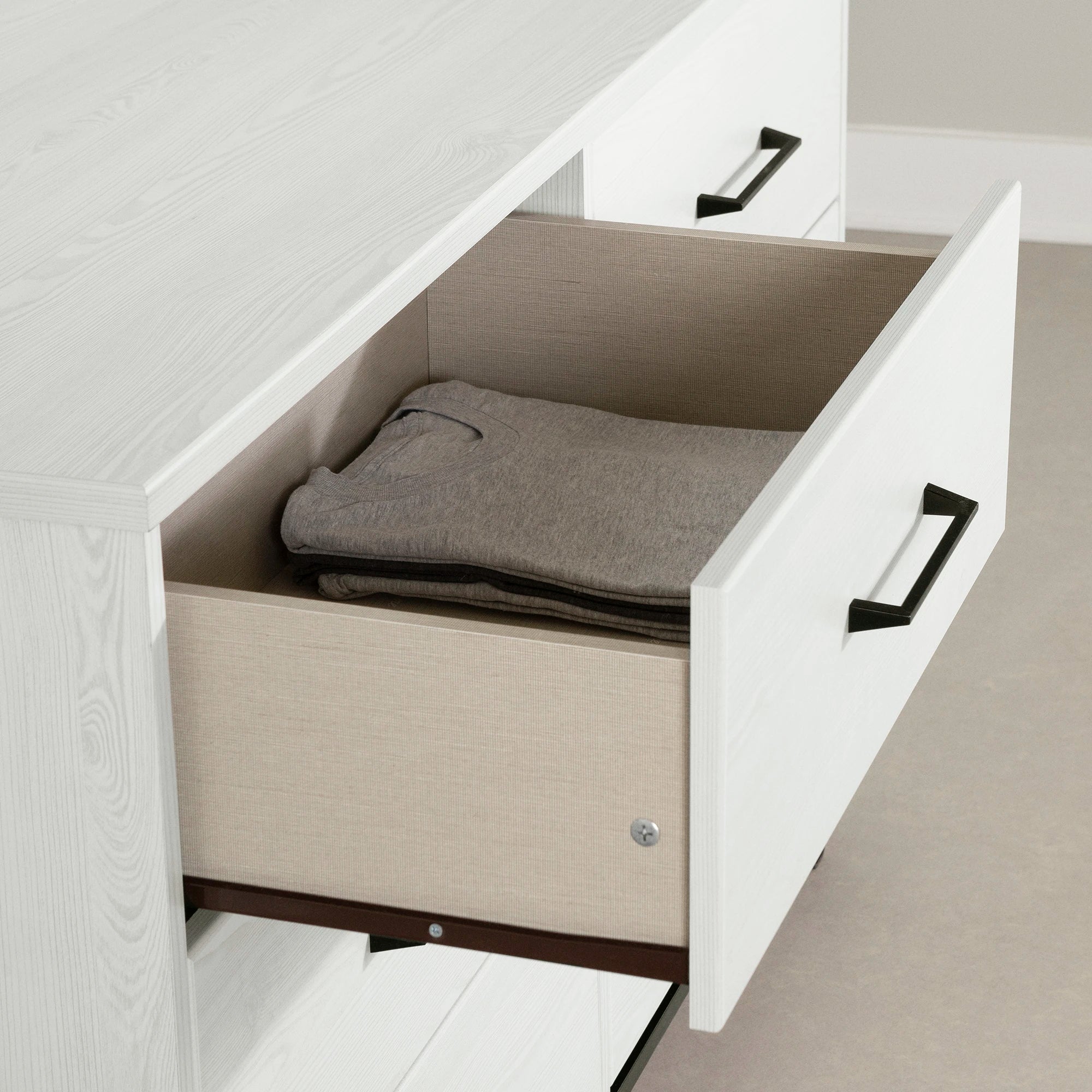6-Drawer Dresser - Arlen