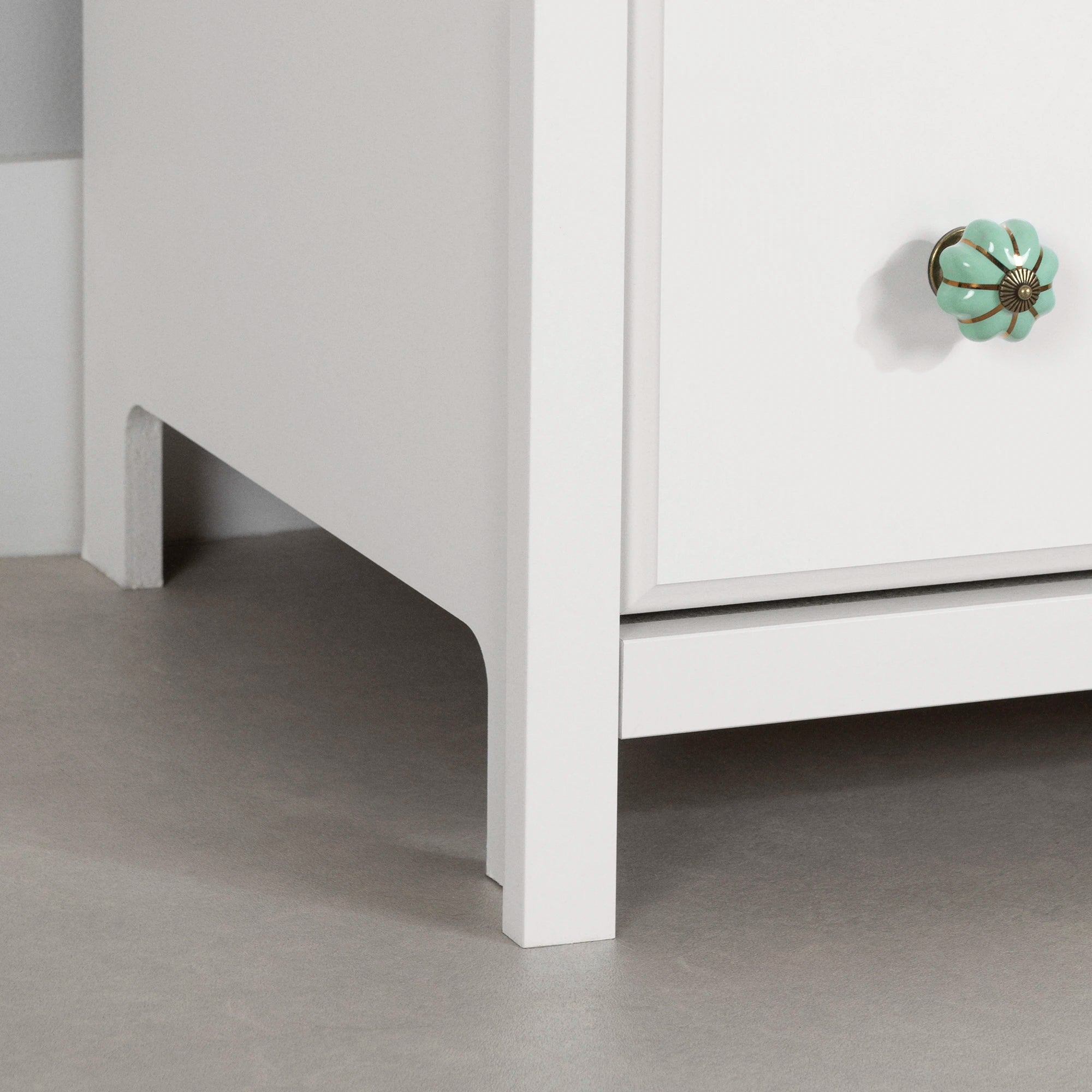 3-Drawer Dresser with Baskets - Balka