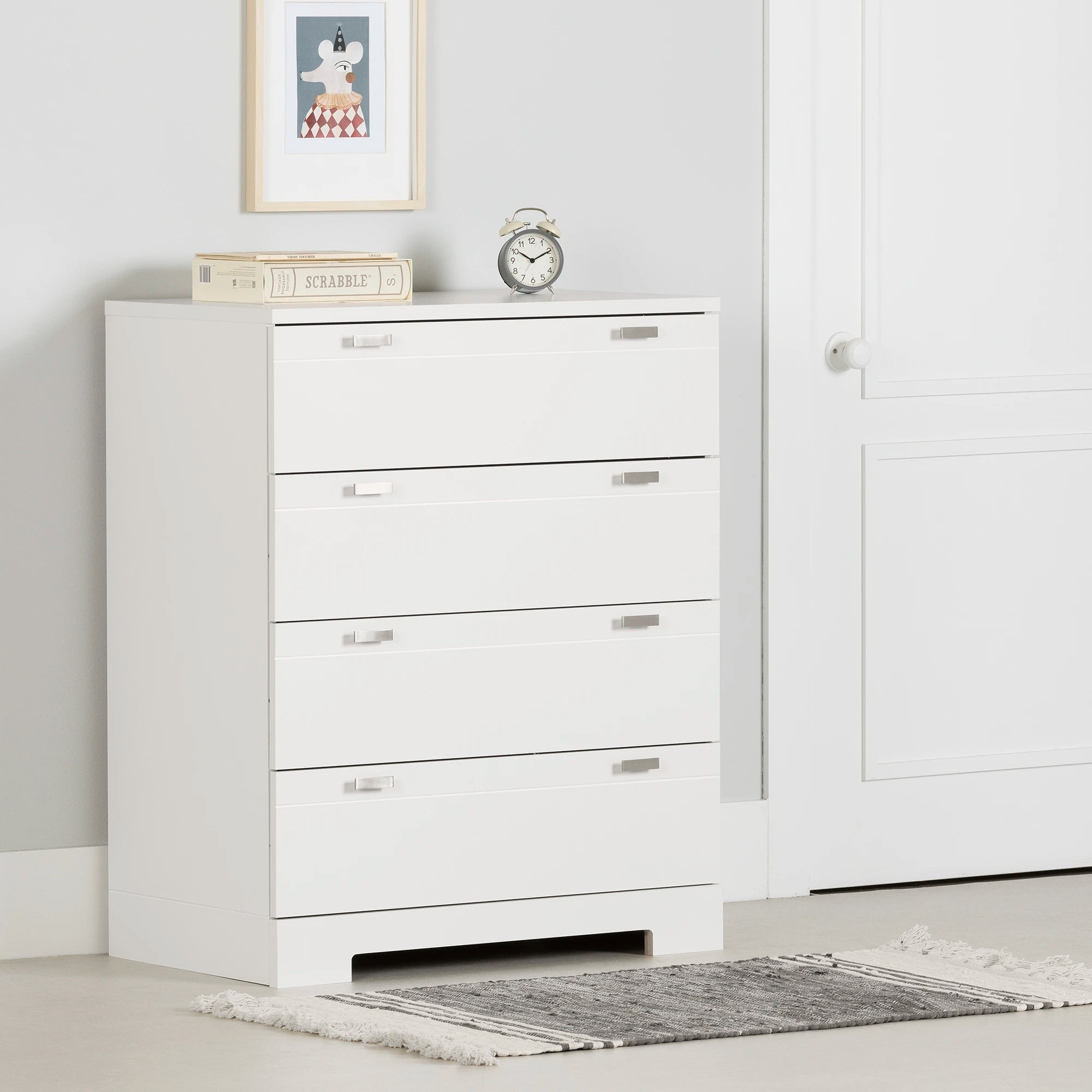 4-Drawer Chest Dresser - Reevo