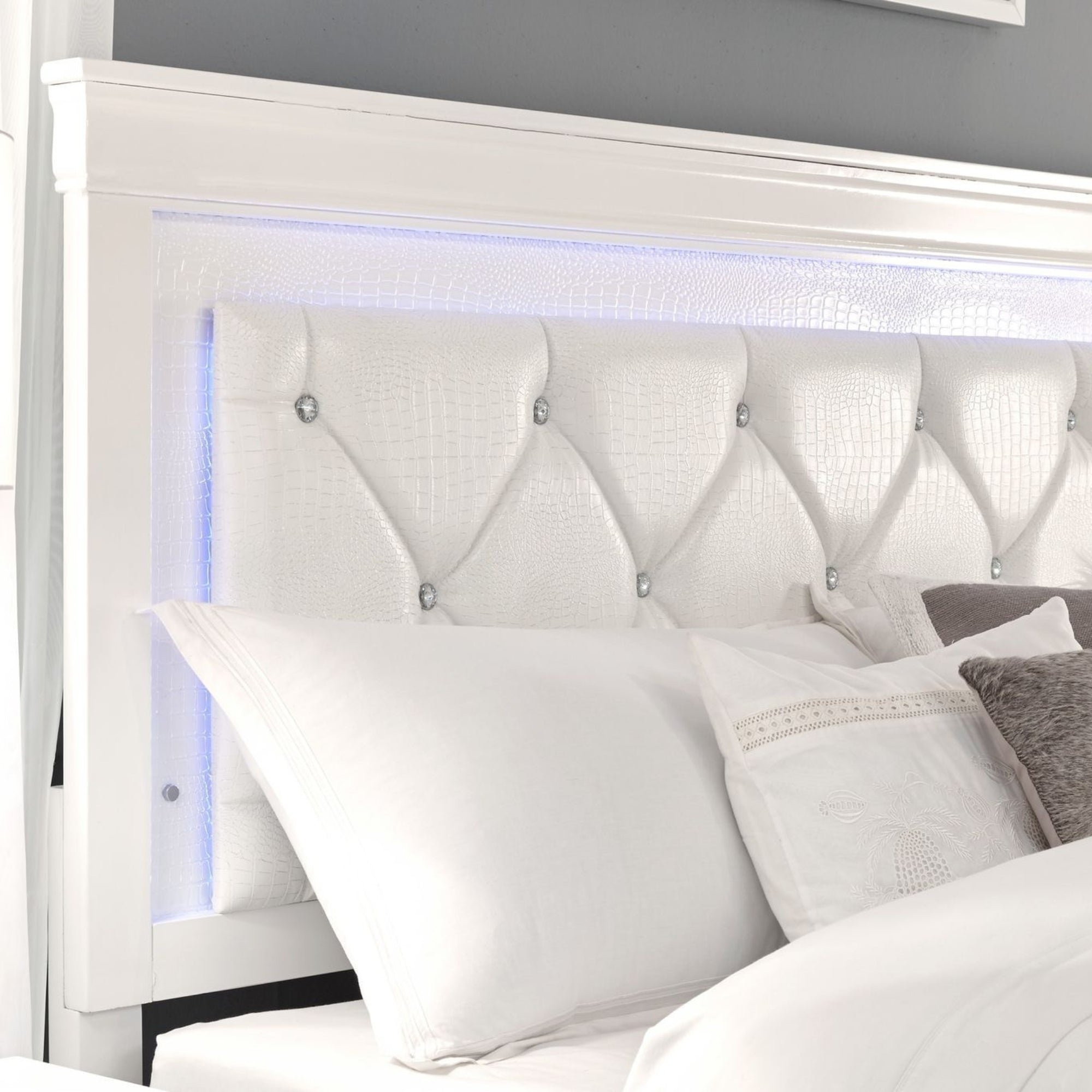 bianca-king-bed-white_02