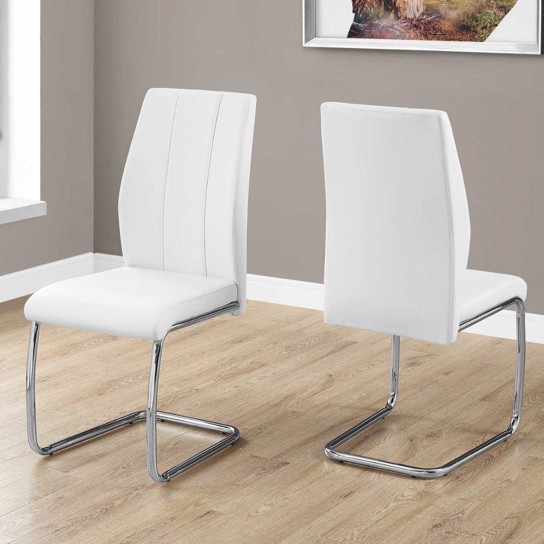 Cantelia – Lot de 2 – Chaises de salle à manger cantilever aspect cuir – Blanc / Chrome