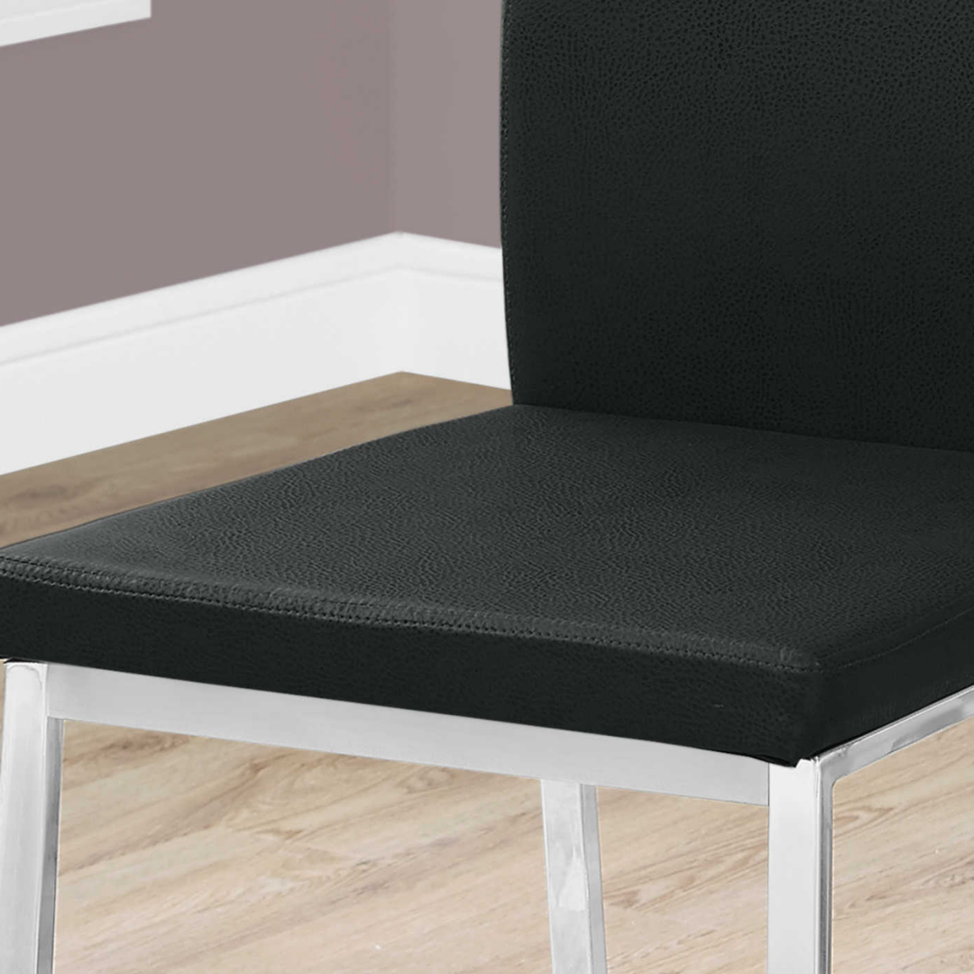 Slidora – Lot de 2 – Chaises de salle à manger traîneau aspect cuir – Noir / Piètement chromé