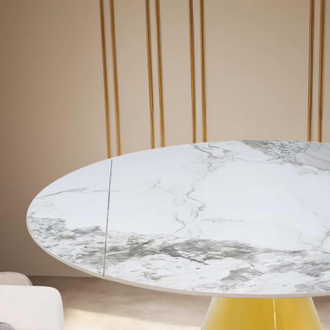 Lou – Table de salle à manger extensible – Pied en céramique/doré