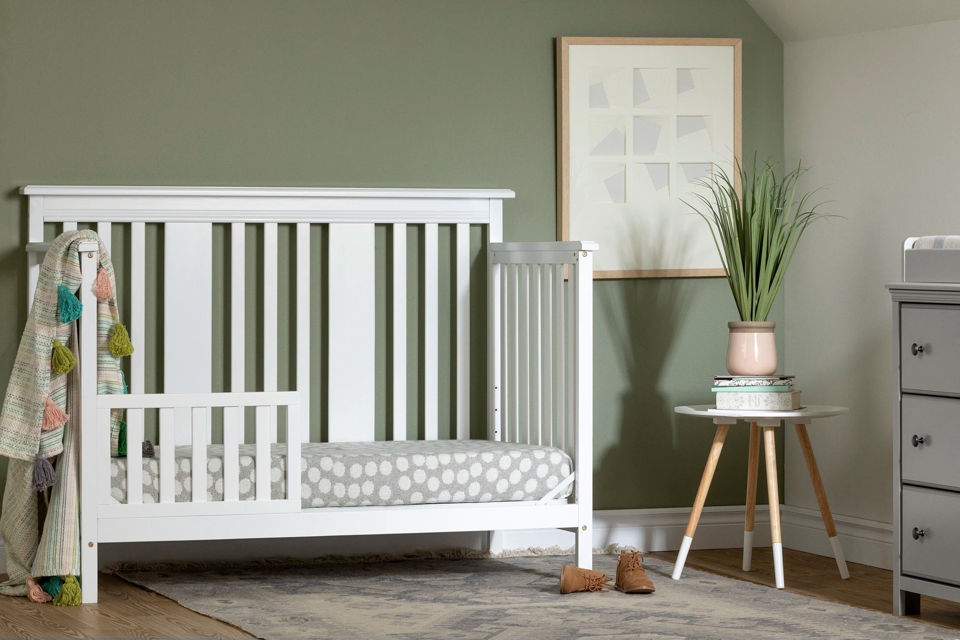 Modern Baby Crib - 4 Heights with Toddler Rail - Cotton Candy