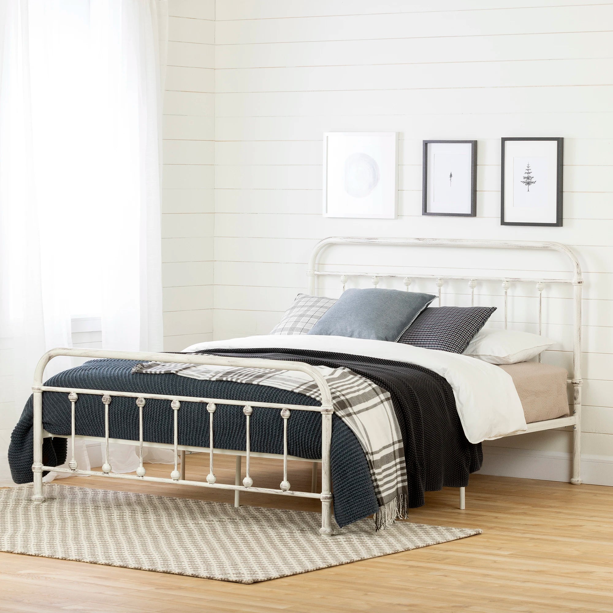 Cottage Metal Platform Bed - Prairie