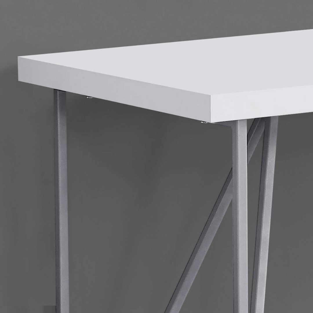 Merido – Computer Desk – White / Silver Metal