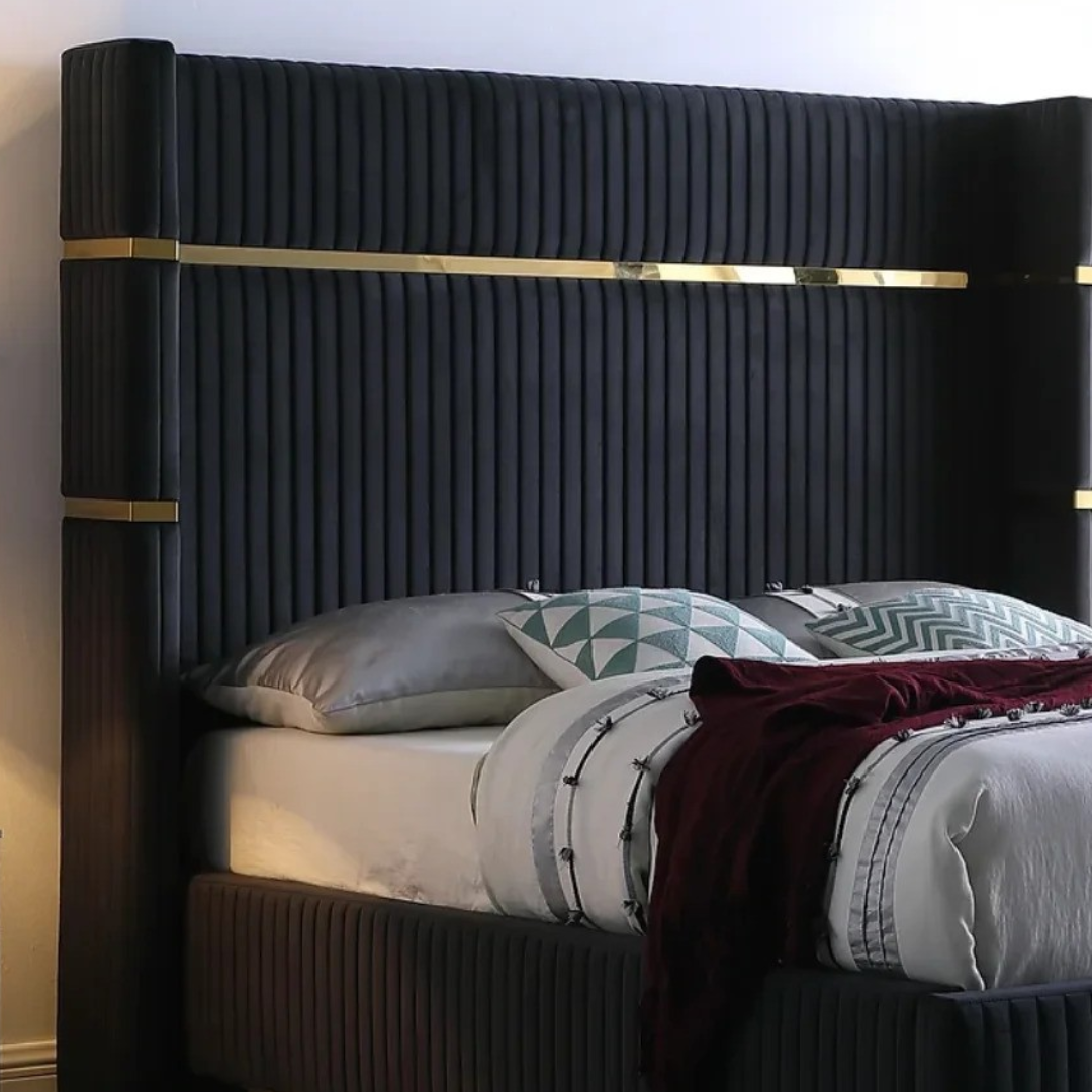 Lumerio – Queen Velvet Bed – Black