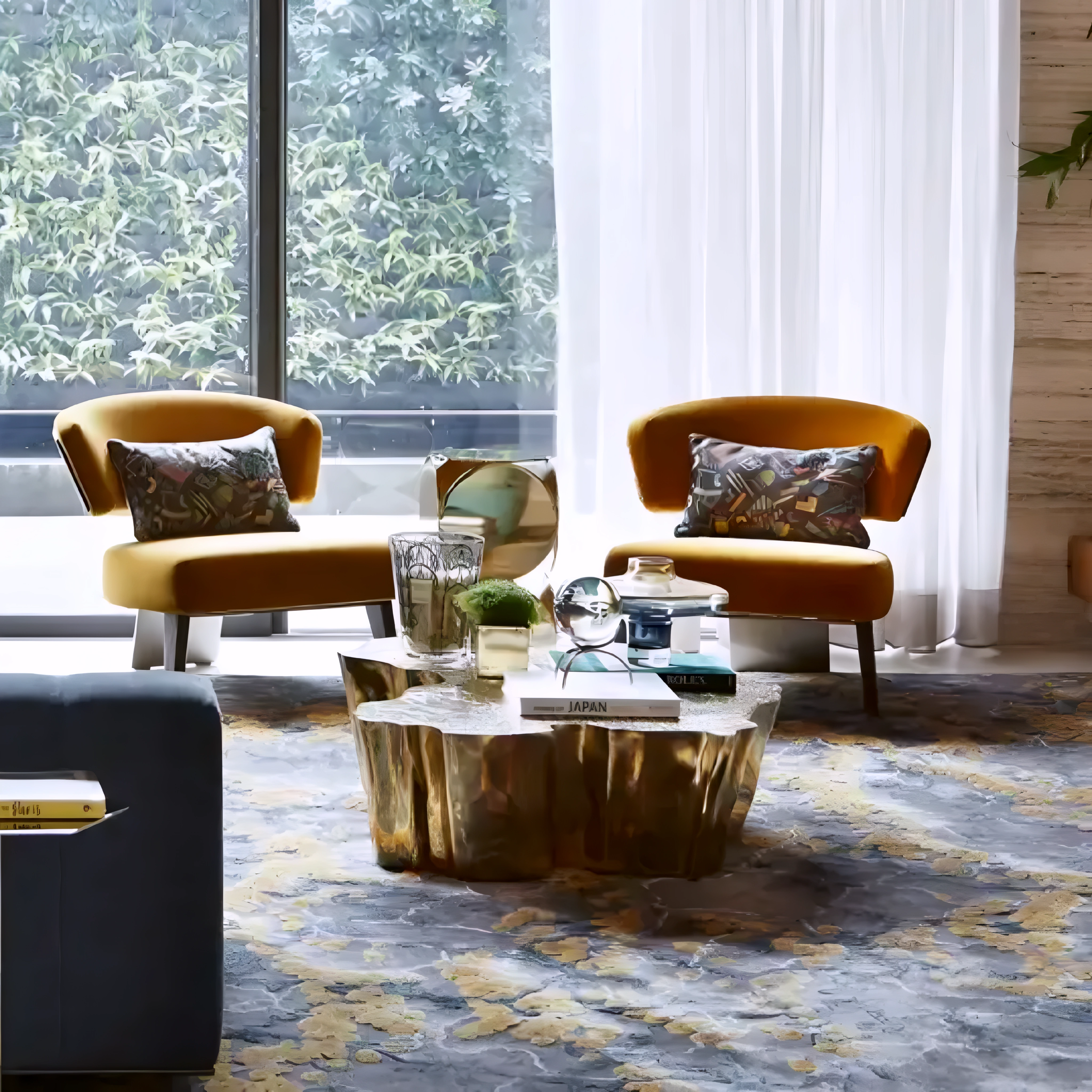 Auriston – Table basse sculptée en or