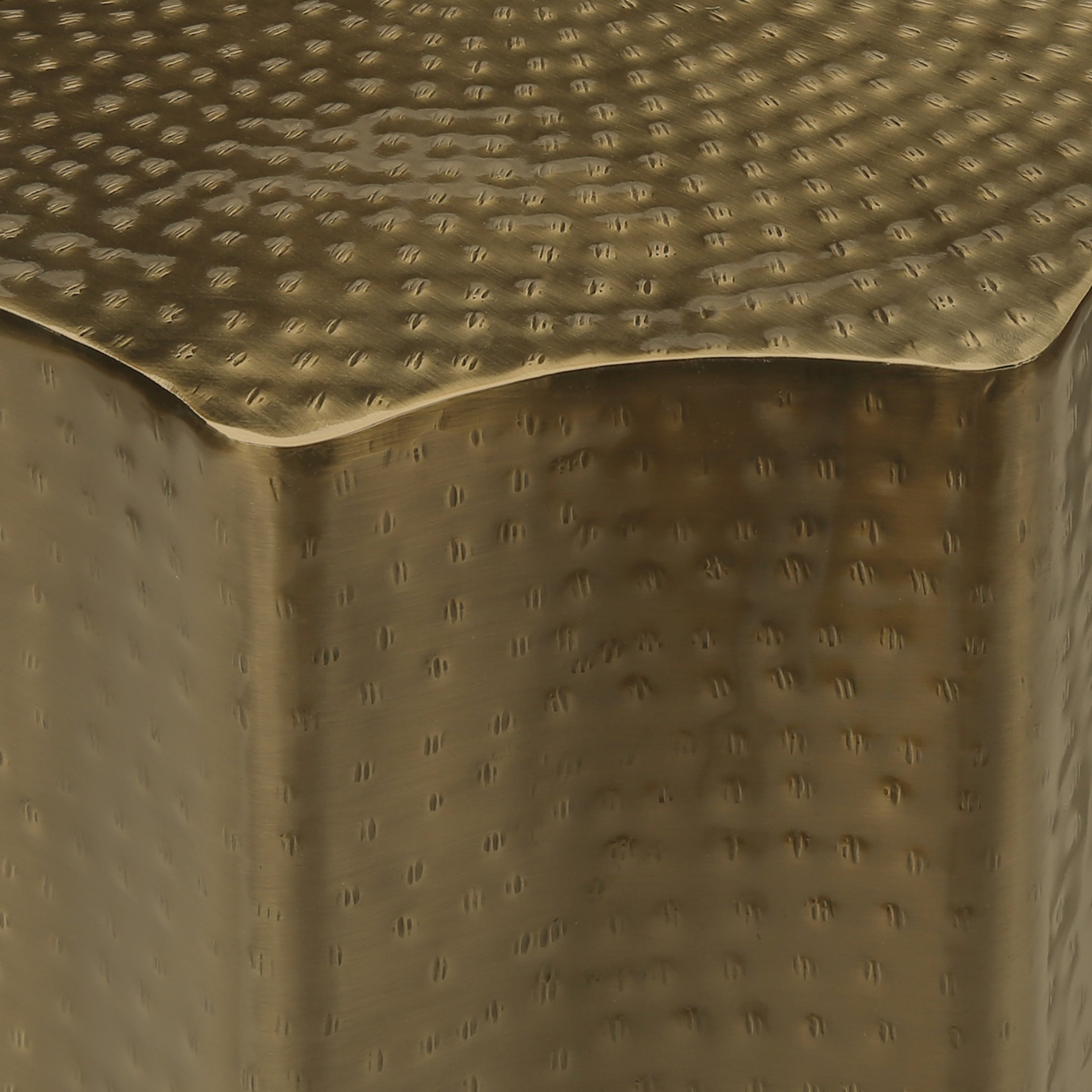 festano-table-dappoint-tambour-or_05