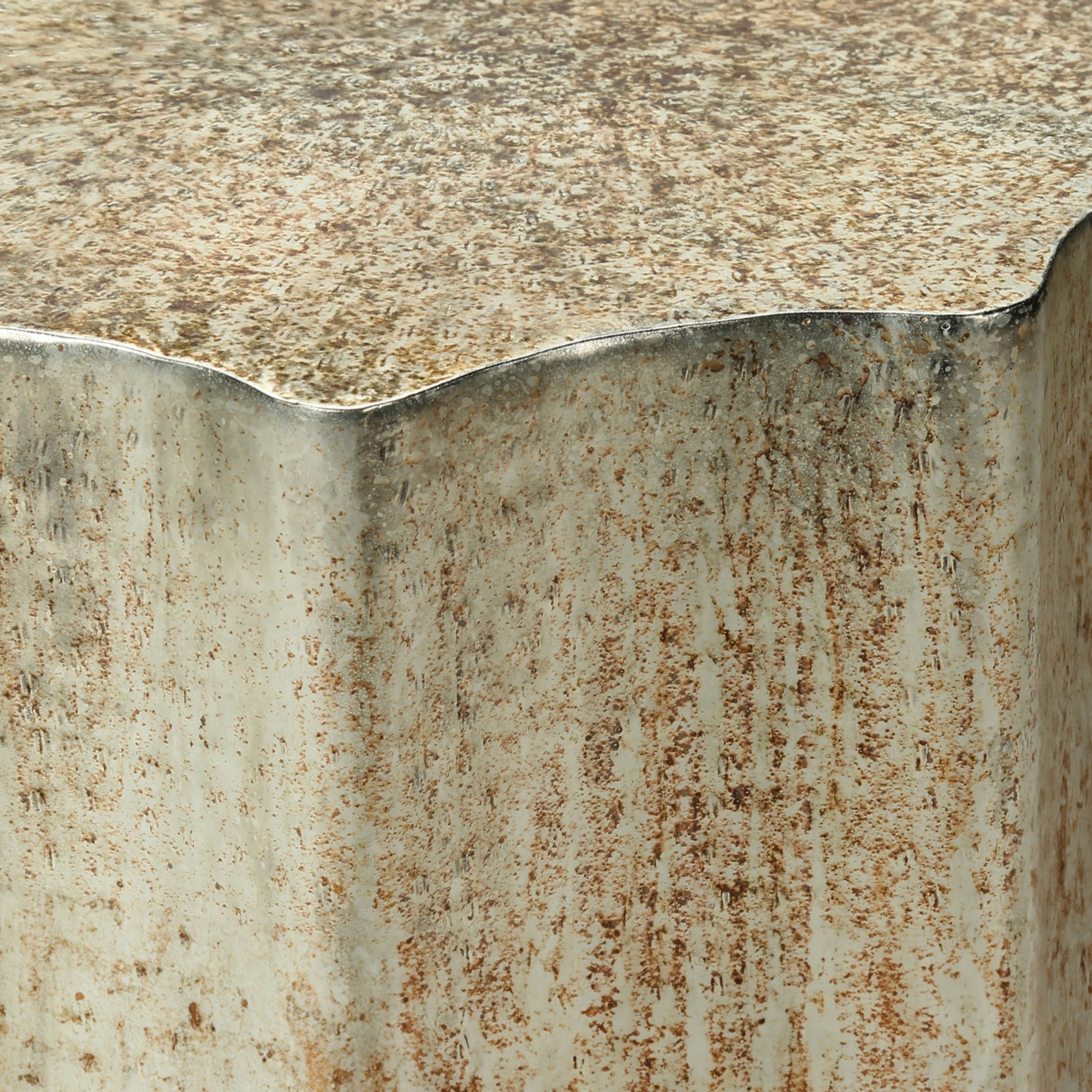 festano-table-dappoint-tambour-or-antique_05