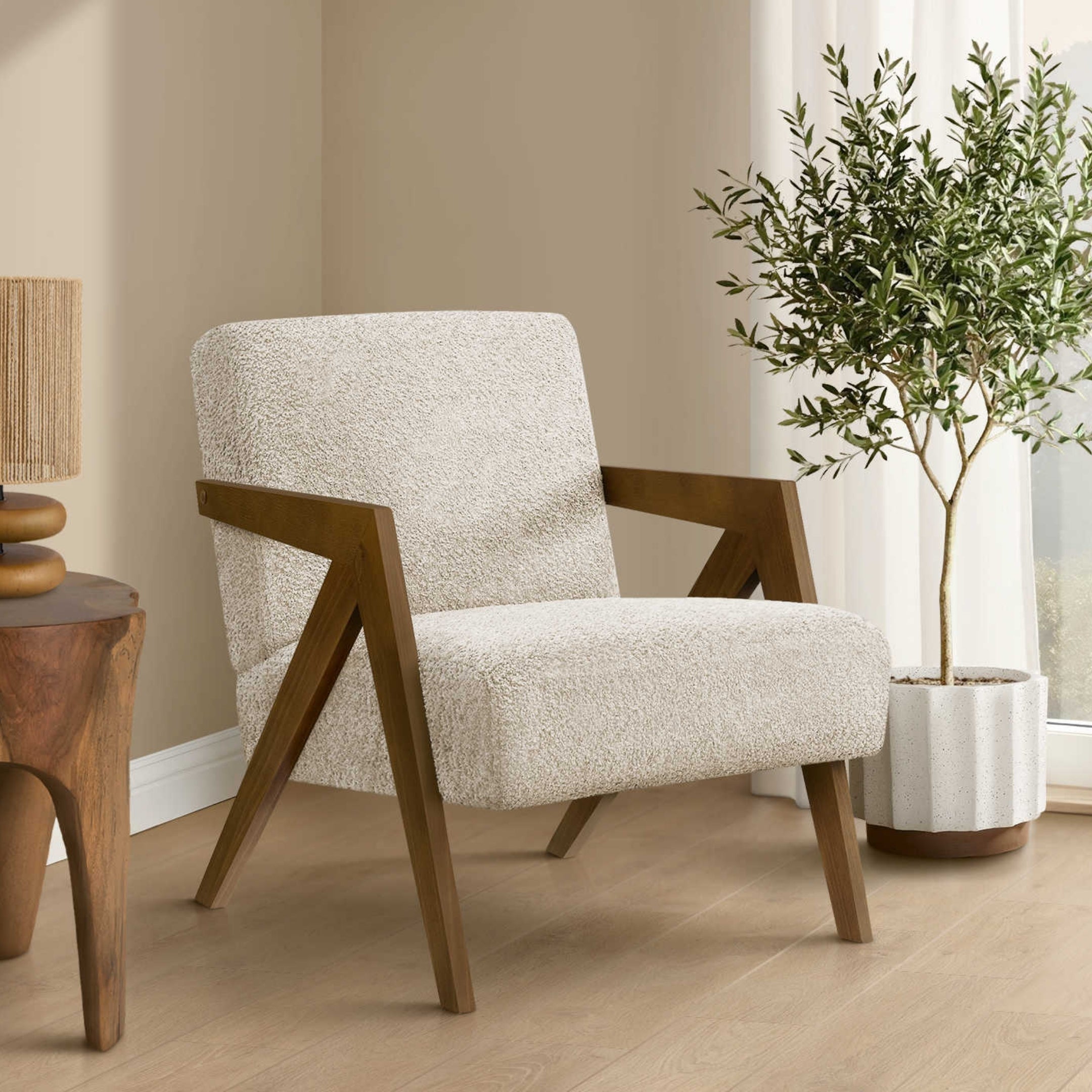 friveva-accent-chair-creme_01