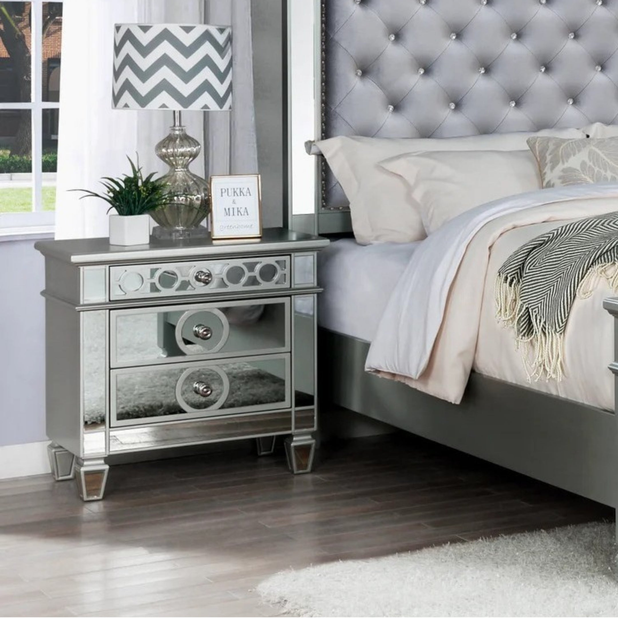 glamora-king-bedroom-set-grey_04