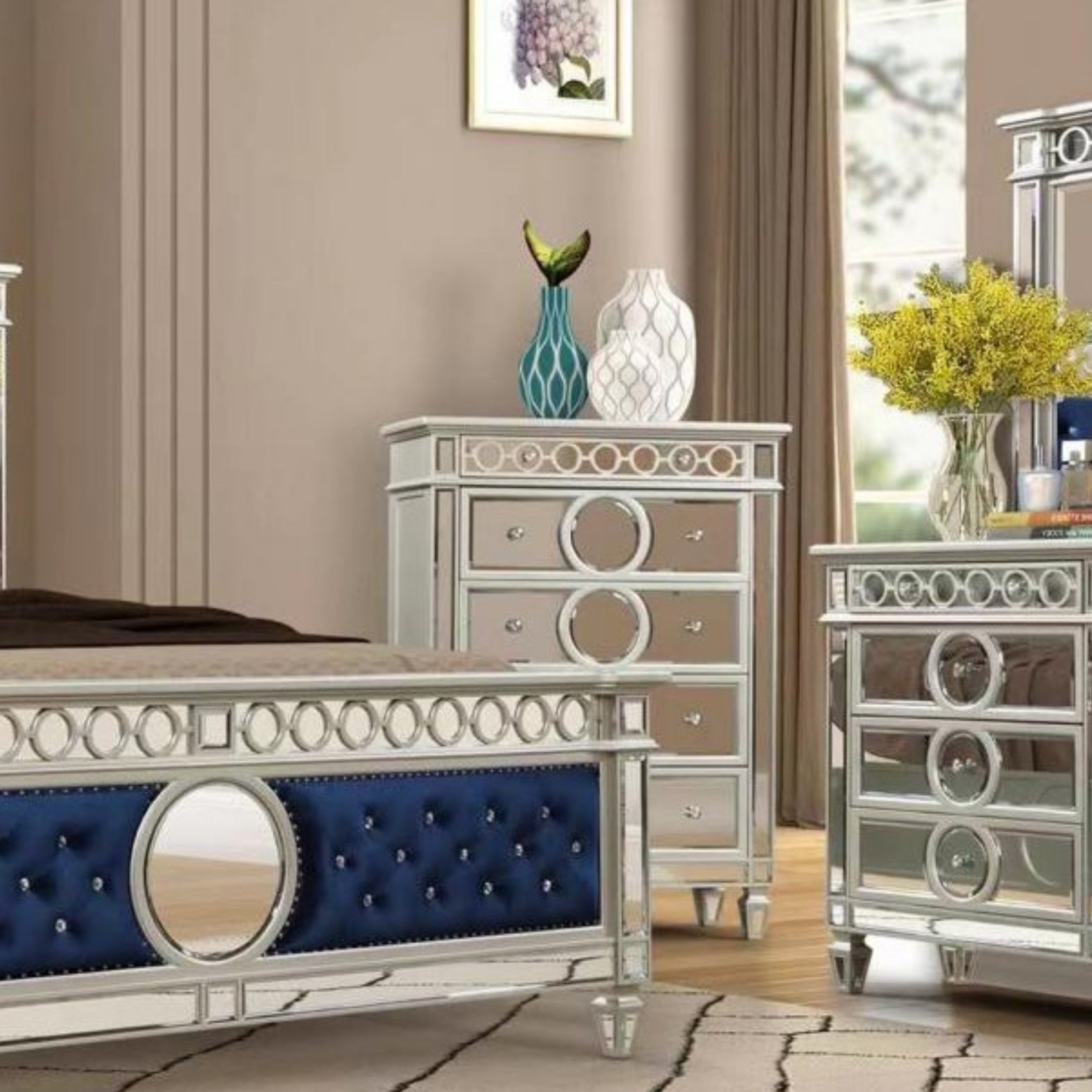 glamora-queen-bedroom-blue_09