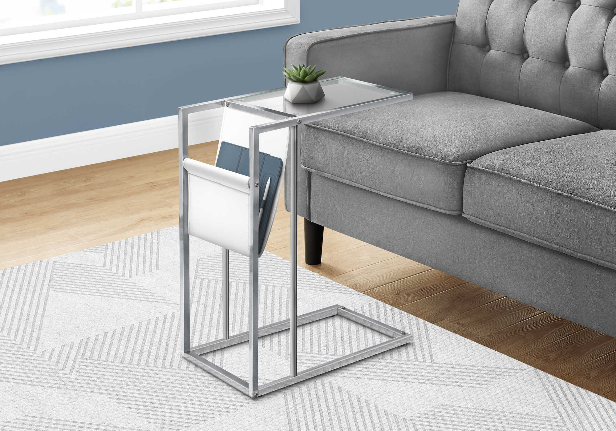 ACCENT TABLE - WHITE / CHROME METAL WITH A MAGAZINE RACK #I 3034