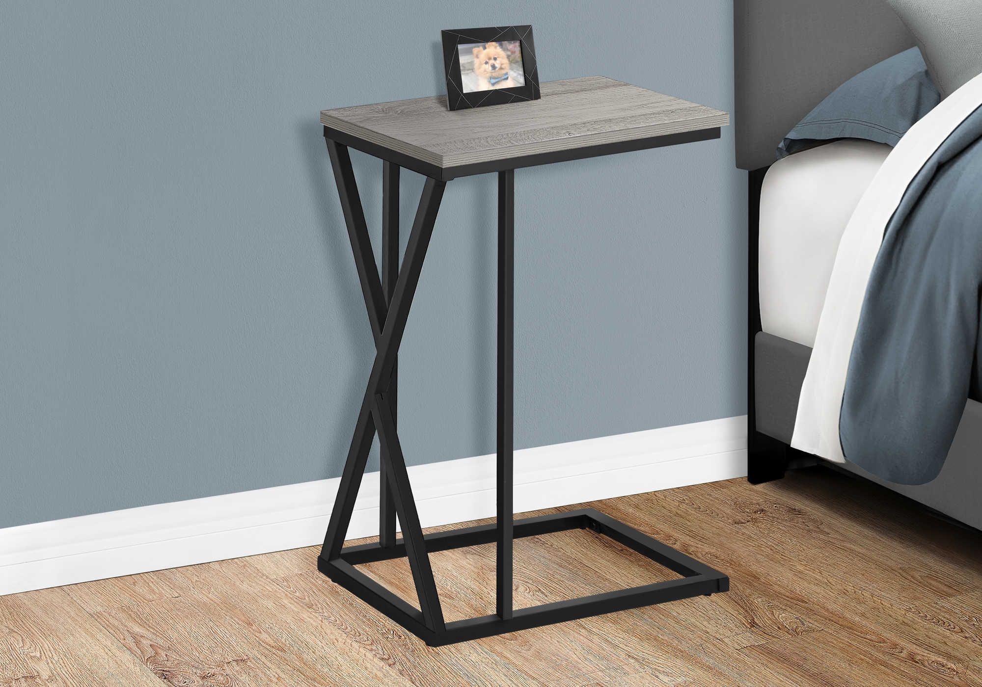 TABLE DE NUIT - 25"H / GRIS / MÉTAL NOIR #I 3248