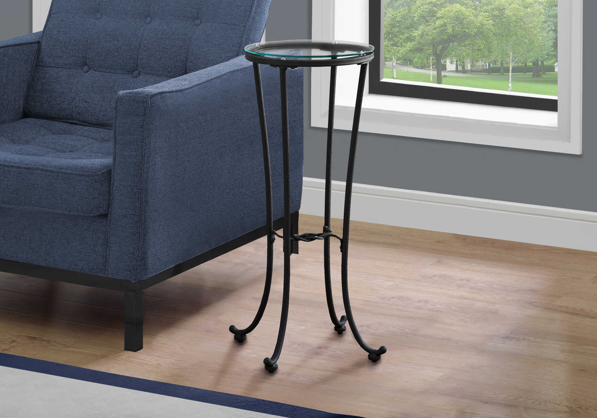 ACCENT TABLE - HAMMERED BLACK METAL WITH TEMPERED GLASS #I 3332