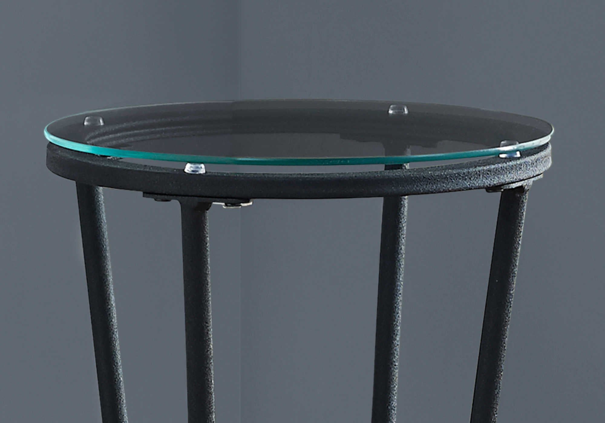 ACCENT TABLE - HAMMERED BLACK METAL WITH TEMPERED GLASS #I 3332