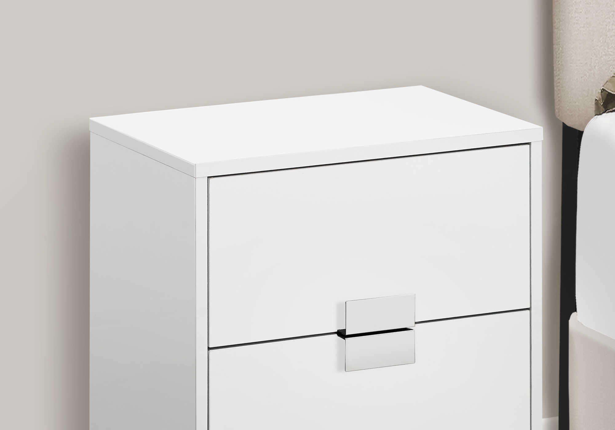 NIGHTSTAND - 24"H / GLOSSY WHITE / CHROME METAL #I 3490