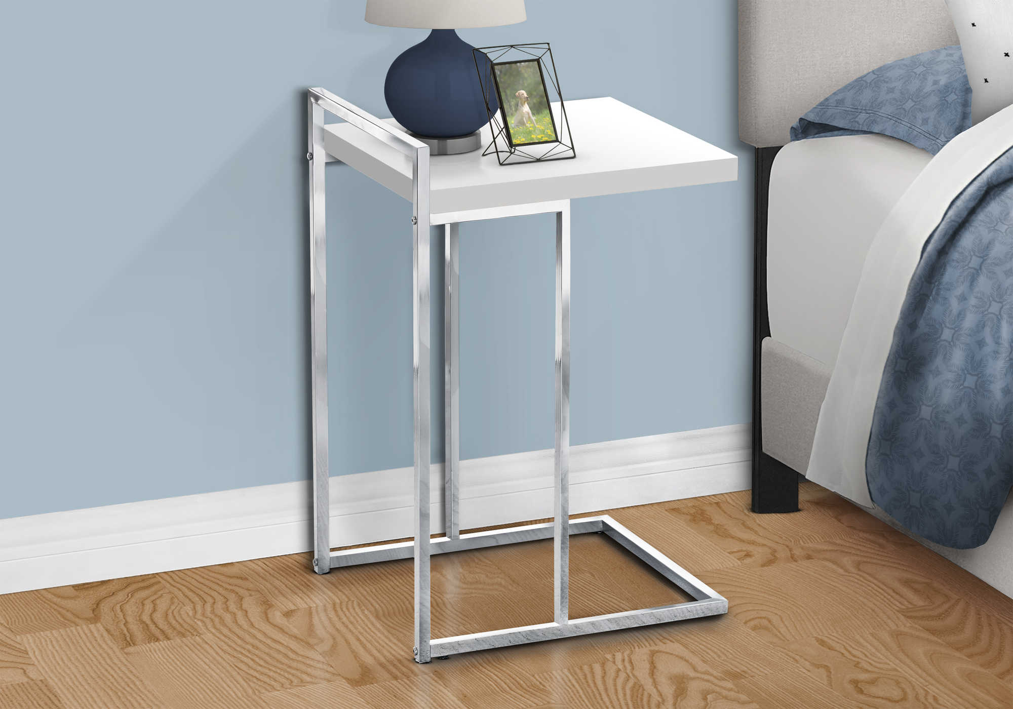 NIGHTSTAND - 25"H / GLOSSY WHITE / CHROME METAL #I 3636