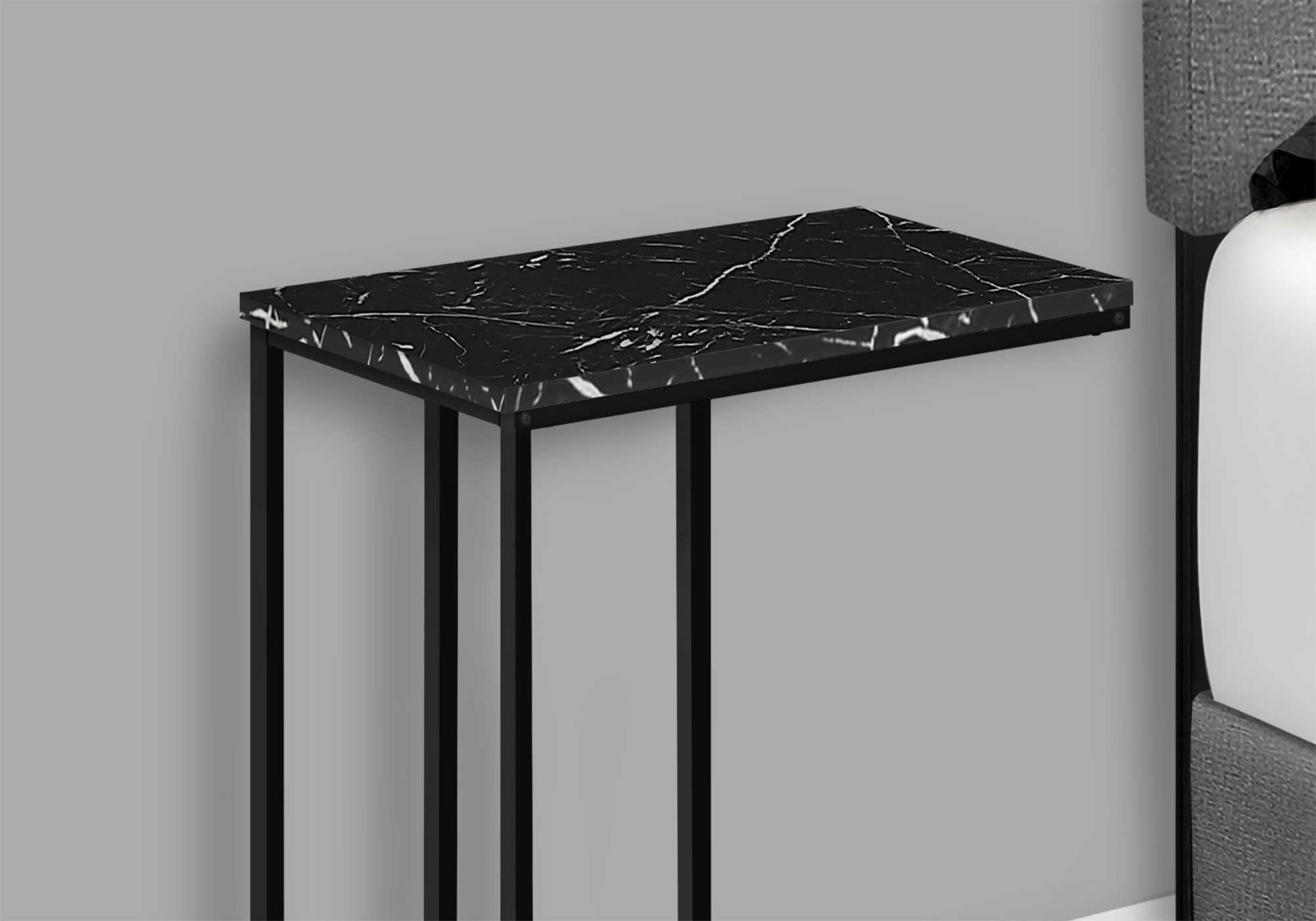 TABLE D'APPOINT - 25"H / MARBRE NOIR / MÉTAL NOIR #I 3763