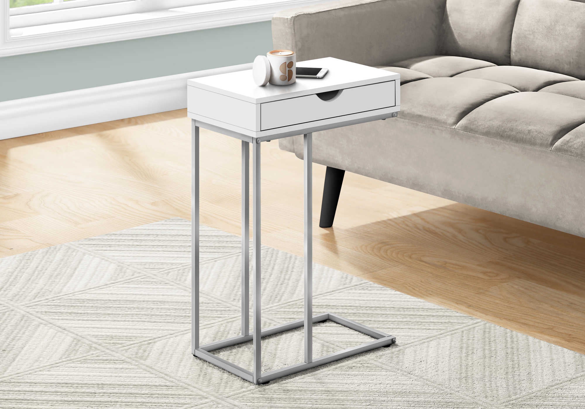 TABLE D'APPOINT - 25"H / BLANC / MÉTAL ARGENT #I 3774